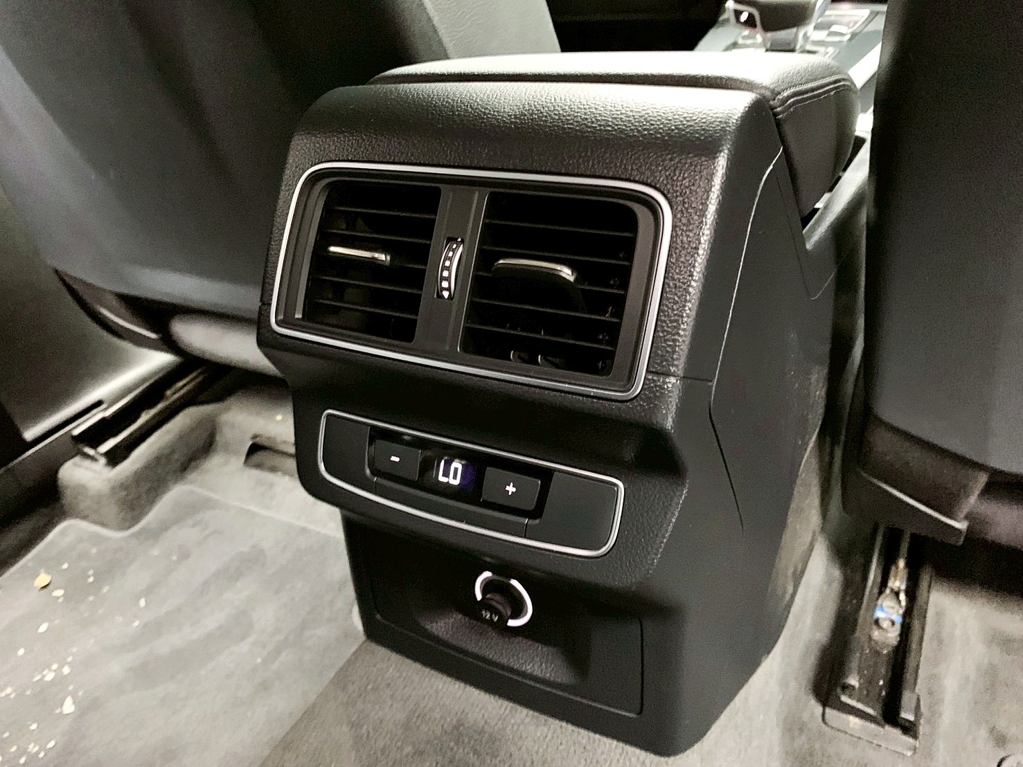 全台到府賞車 2017/18 Audi Q5 45TFSI Quattro『小李經理』元禾國際車業/中古車/促銷中  第12張相片