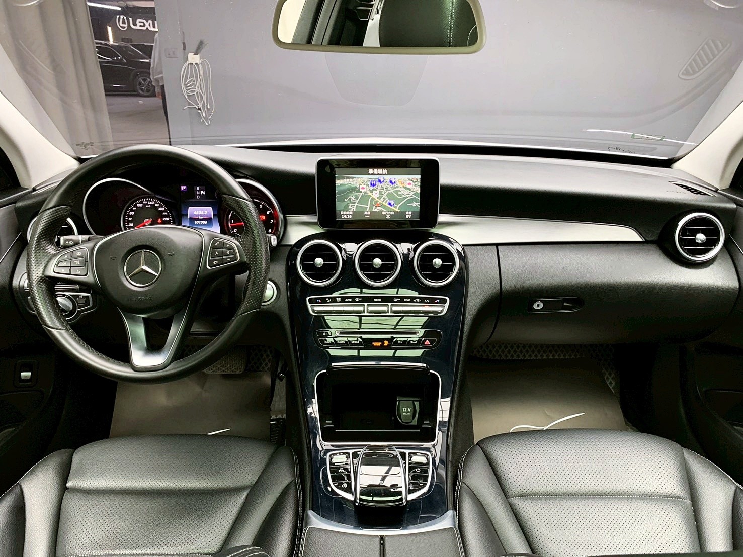 全台到府賞車 2016 Benz C250 Sedan W205型『小李經理』元禾國際車業/中古車/促銷中  第9張相片