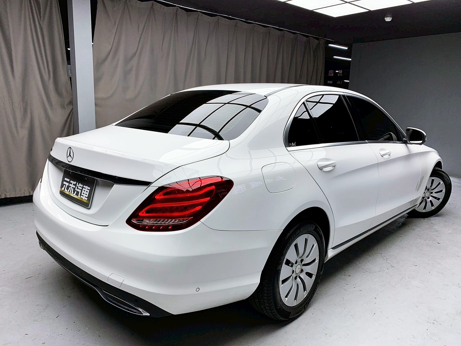 全台到府賞車 2016 Benz C250 Sedan W205型『小李經理』元禾國際車業/中古車/促銷中  第18張相片
