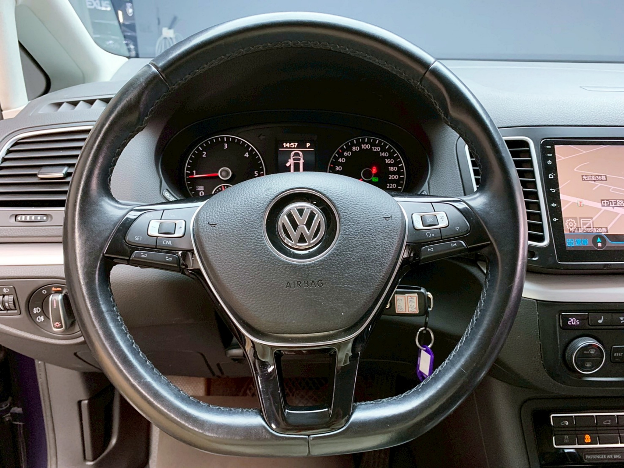 全台到府賞車 2017 Volkswagen Sharan 330TDI BMT Comfortine 七人座『小李經理』元禾國際車業/中古車/促銷中  第7張相片