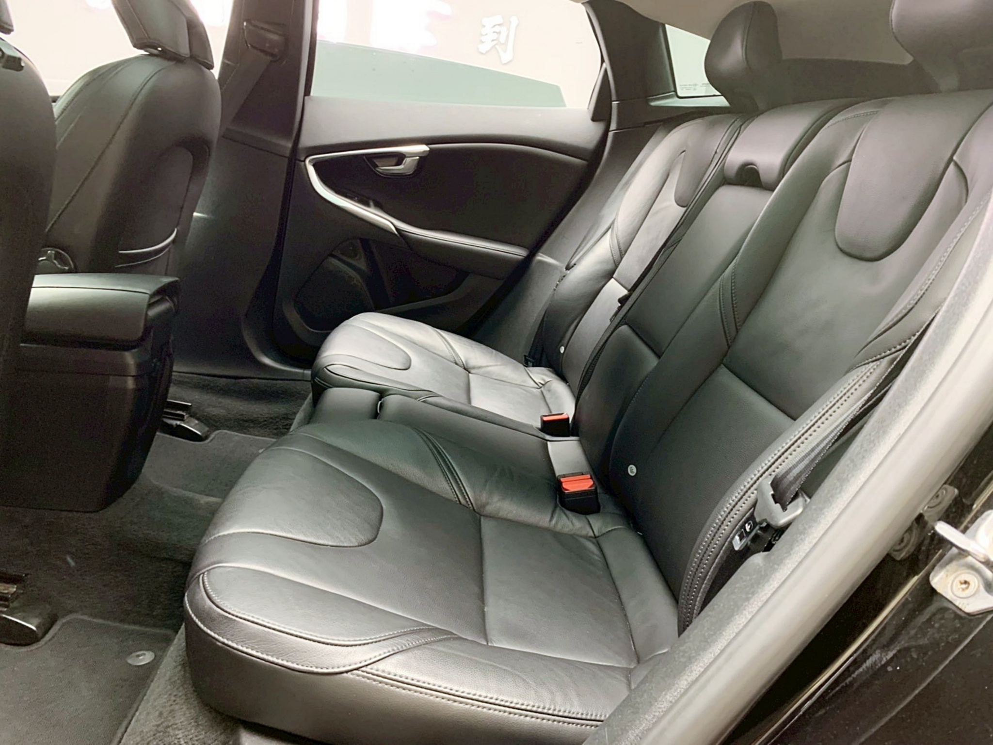 全台到府賞車 2017 Volvo V40 T5 安全旗艦版『小李經理』元禾國際車業/中古車/促銷中  第13張相片