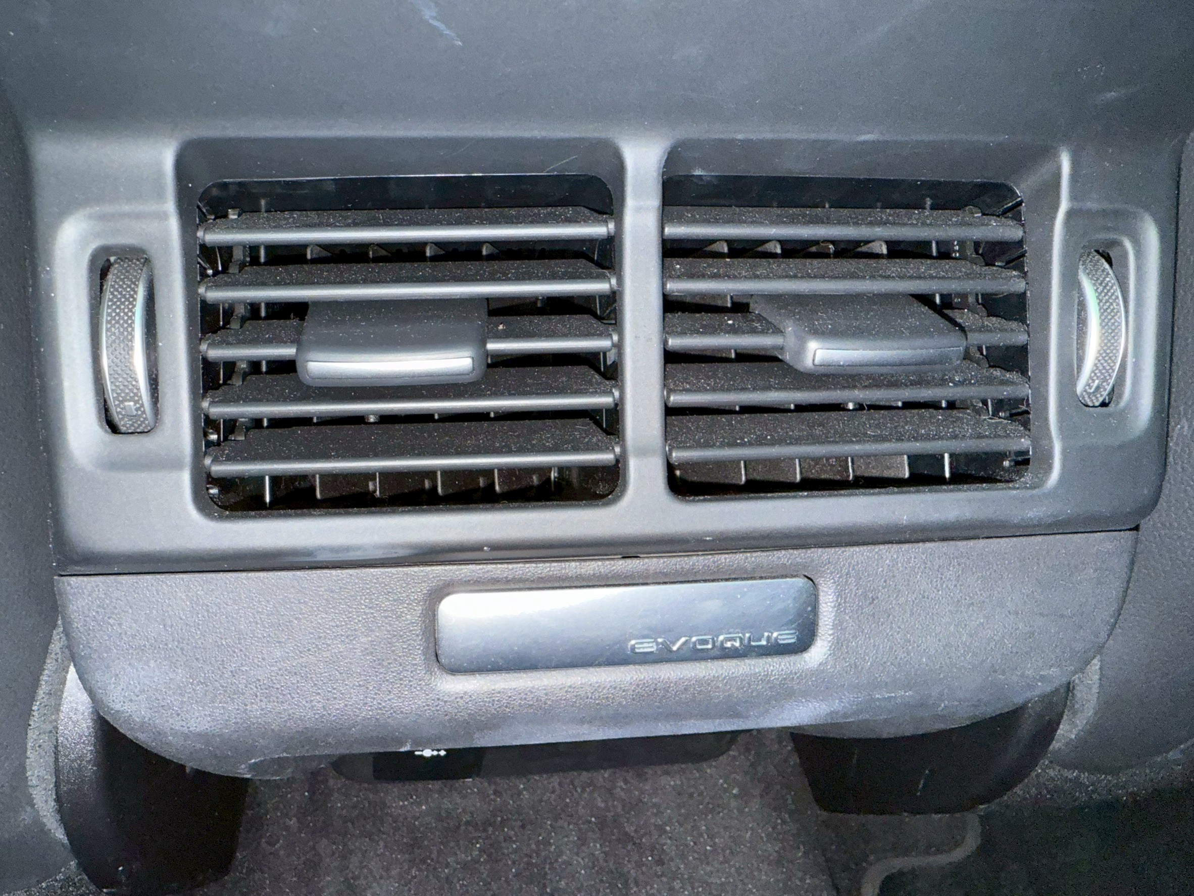 全台到府賞車 2019/20 Land Rover Range Rover Evoque P250 First Edition『小李經理』元禾國際車業/中古車/促銷中  第10張相片