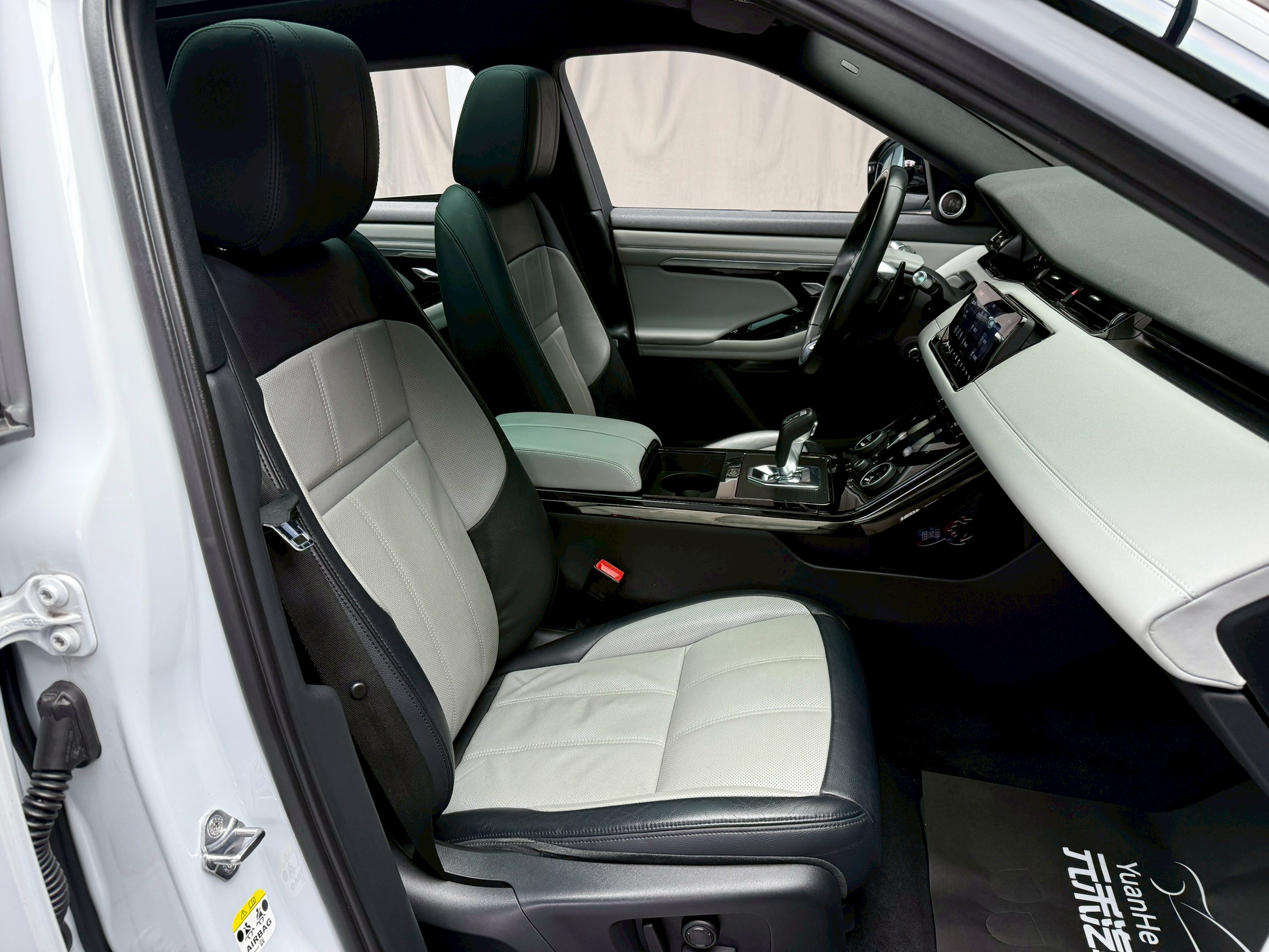 全台到府賞車 2019/20 Land Rover Range Rover Evoque P250 First Edition『小李經理』元禾國際車業/中古車/促銷中  第11張相片