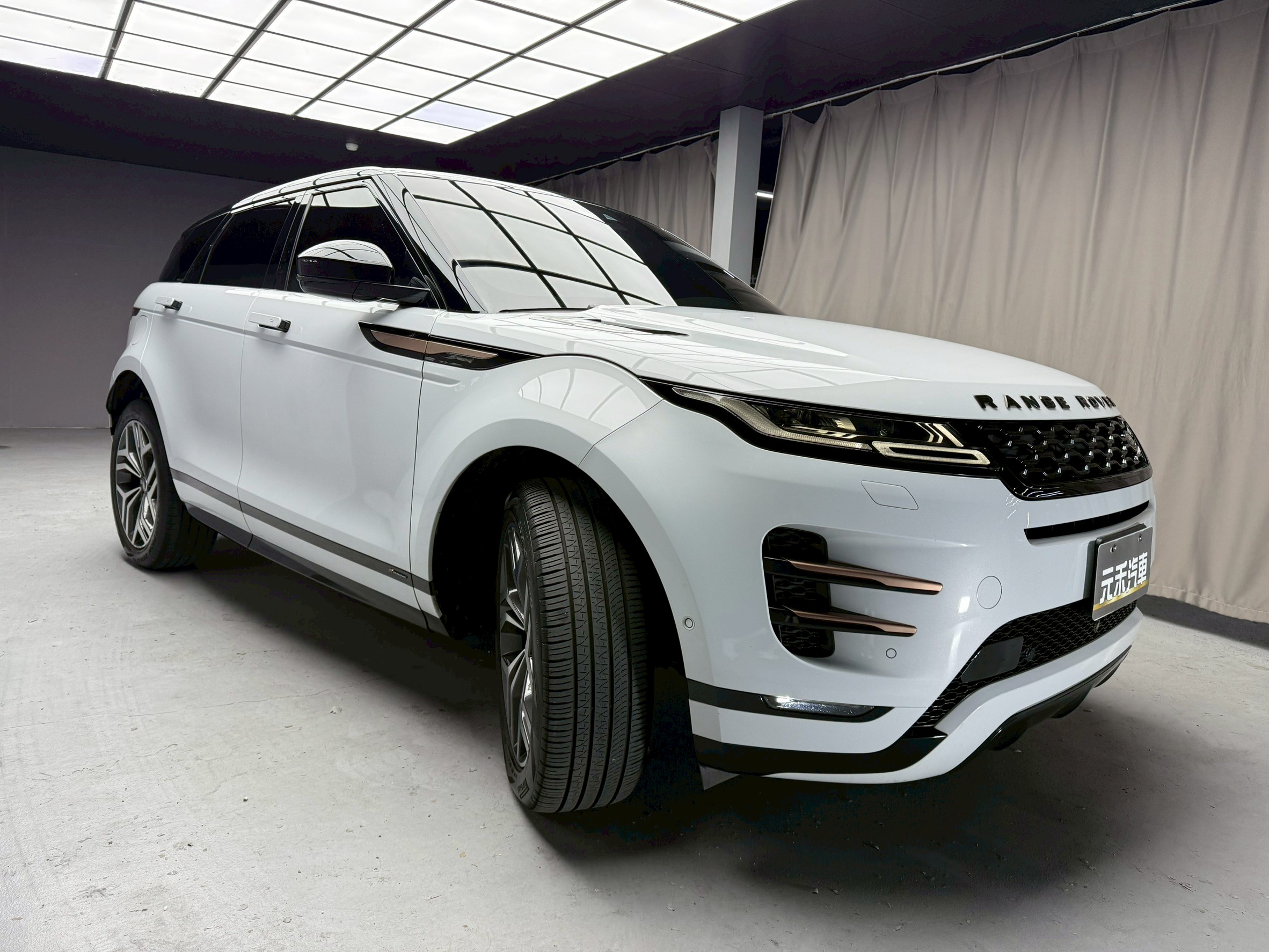 全台到府賞車 2019/20 Land Rover Range Rover Evoque P250 First Edition『小李經理』元禾國際車業/中古車/促銷中  第19張相片