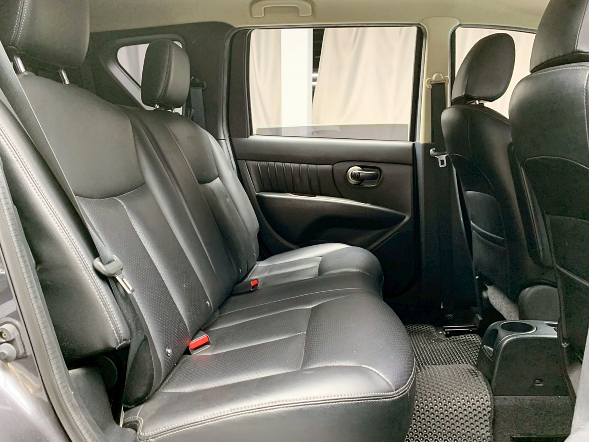 全台到府賞車 2020 Nissan Livina 行家皮椅版『小李經理』元禾國際車業/中古車/促銷中  第9張相片