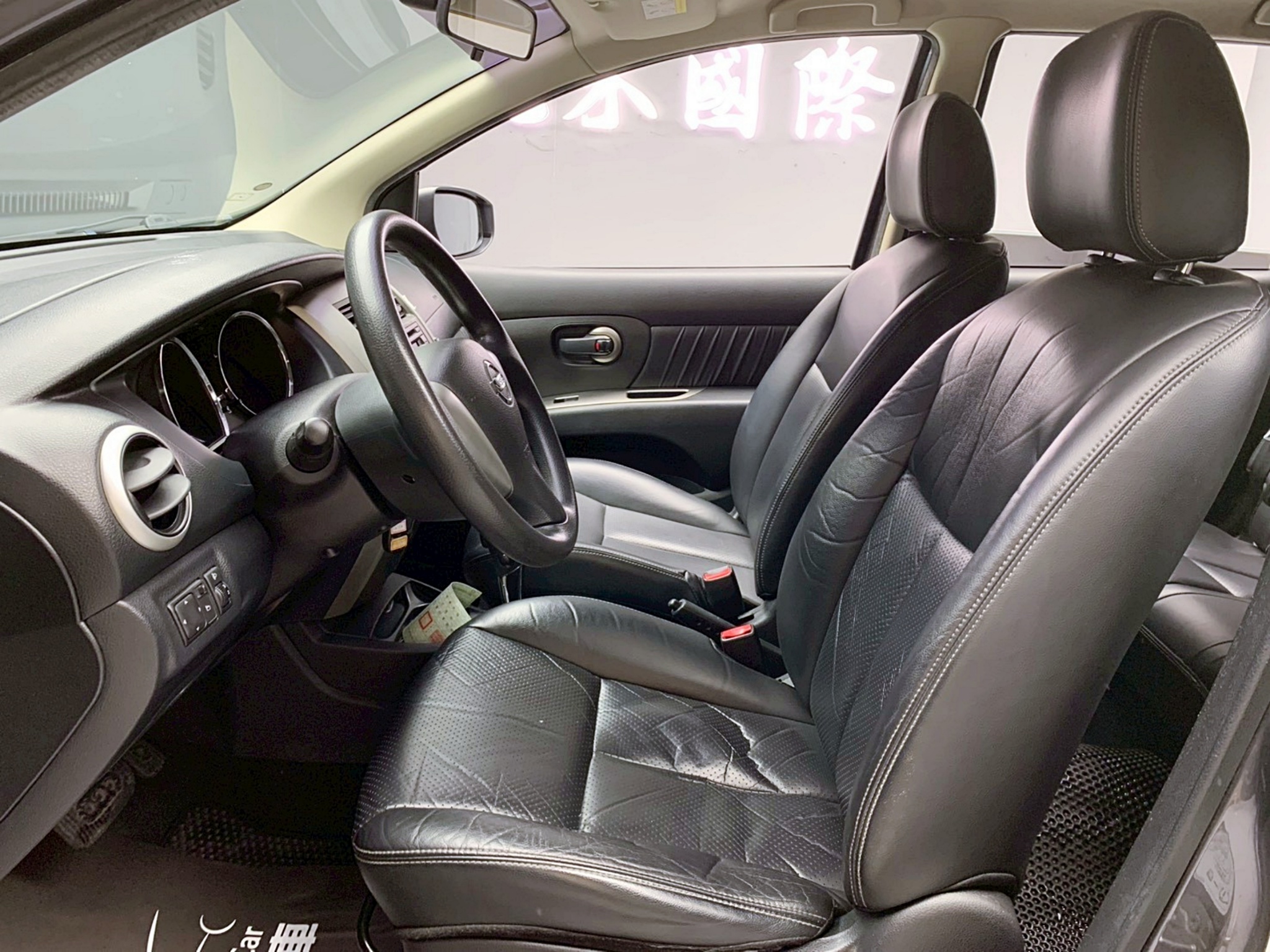 全台到府賞車 2020 Nissan Livina 行家皮椅版『小李經理』元禾國際車業/中古車/促銷中  第11張相片