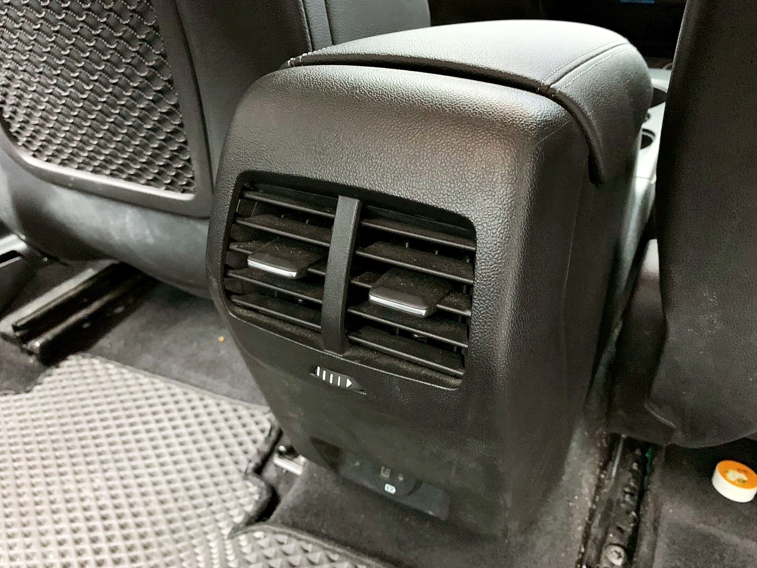 全台到府賞車 2020/21 Ford Focus 4D EcoBoost 182匹 佛心版『小李經理』元禾國際車業/中古車/促銷中  第11張相片