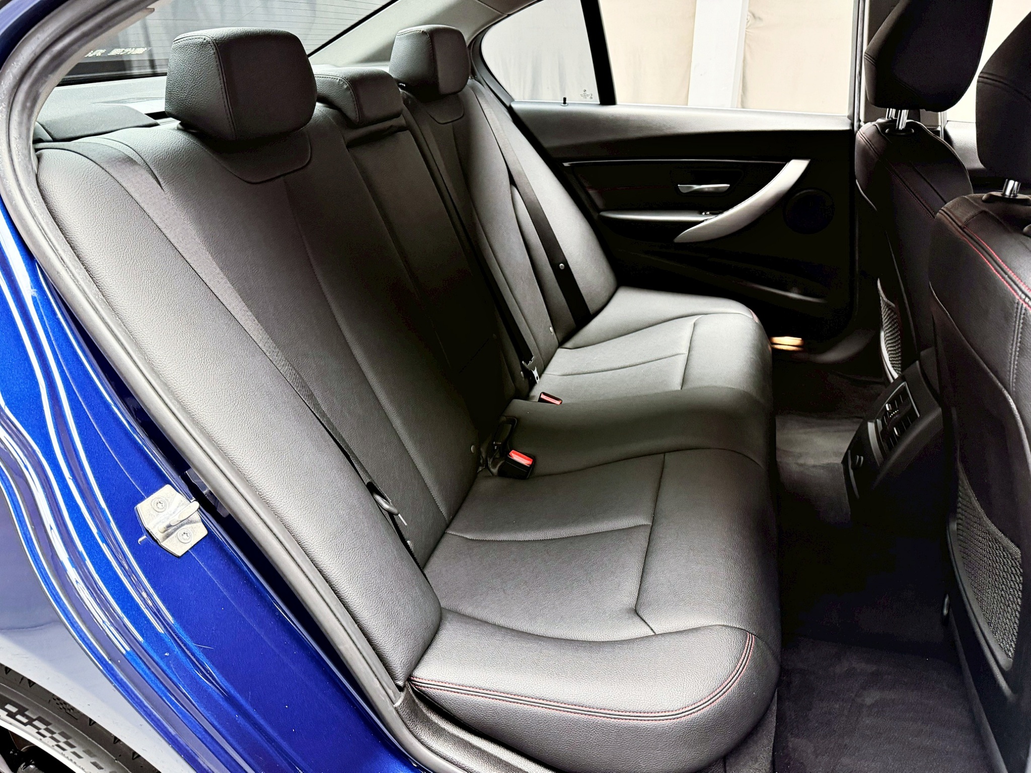 全台到府賞車 2015/16 BMW 320i Sedan Sport F30型『小李經理』元禾國際車業/中古車/促銷中  第12張相片