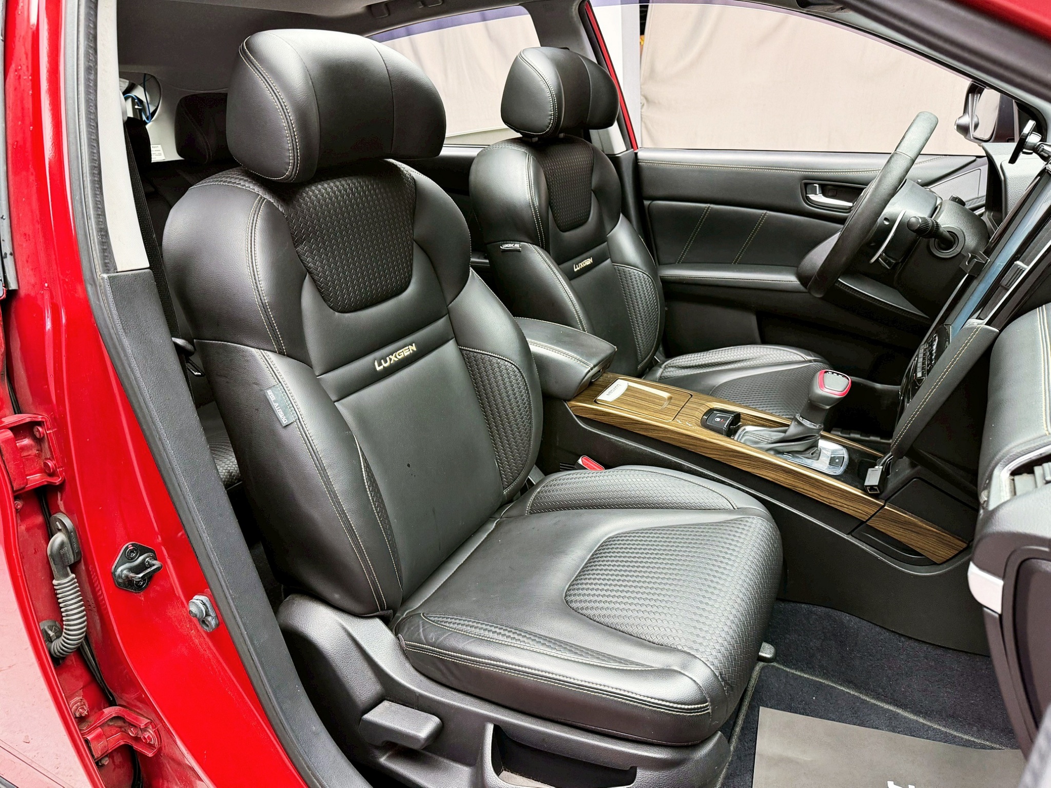 全台到府賞車 2018/19 Luxgen U6 GT AR環景版『小李經理』元禾國際車業/中古車/促銷中  第9張相片