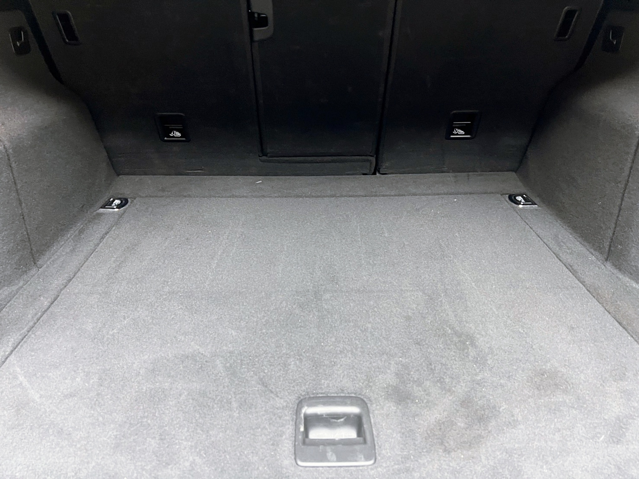 全台到府賞車 2015/16 Audi Q5 40TFSI Quattro『小李經理』元禾國際車業/中古車/促銷中  第17張相片