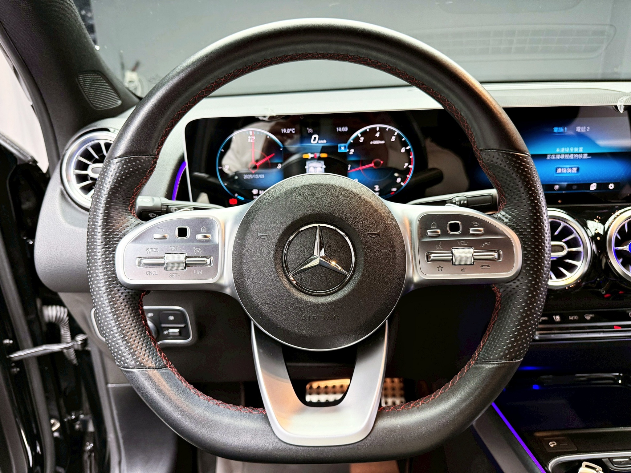 全台到府賞車 2020 Benz GLB200 AMG X247型『小李經理』元禾國際車業/中古車/促銷中  第13張相片