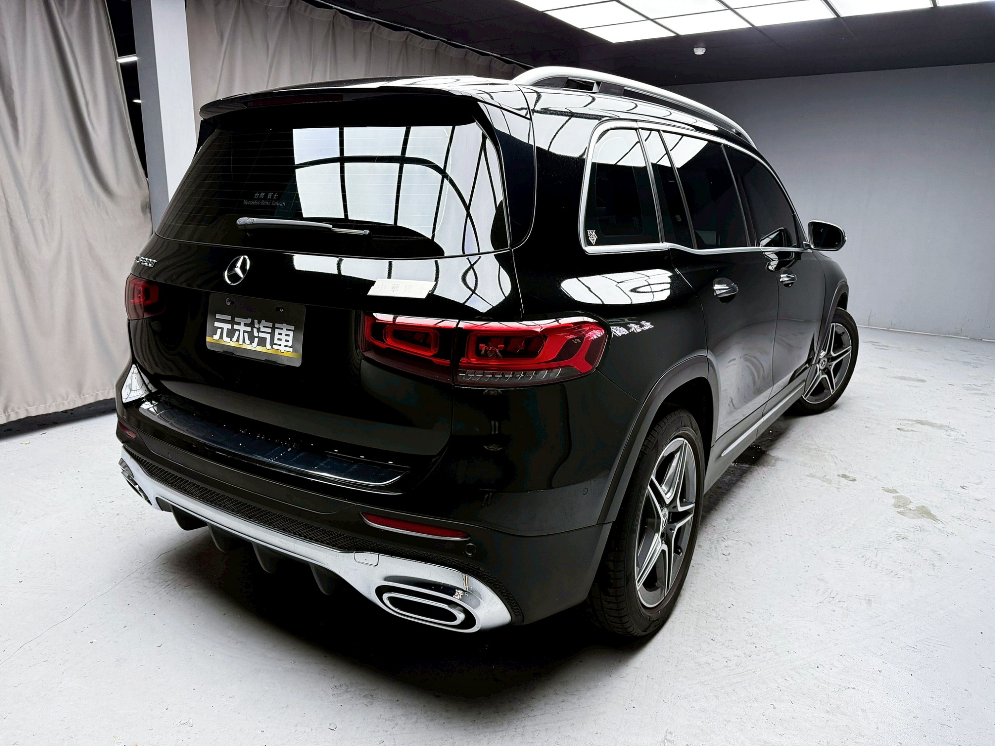 全台到府賞車 2020 Benz GLB200 AMG X247型『小李經理』元禾國際車業/中古車/促銷中  第20張相片