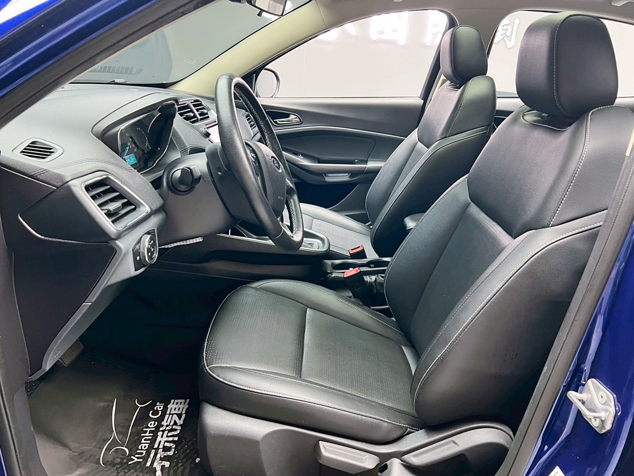 全台到府賞車 2019 Ford Escort 時尚型『小李經理』元禾國際車業/中古車/促銷中  第14張相片