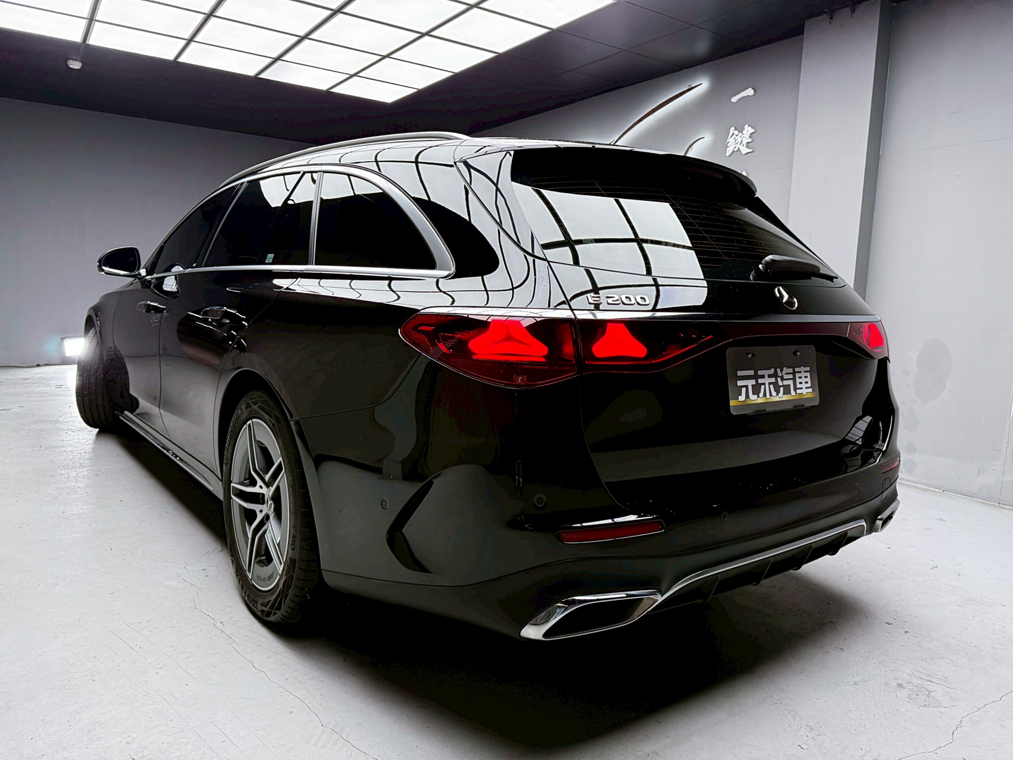 全台到府賞車 2023/24 Benz E200 Estate 運動版 S214型『小李經理』元禾國際車業/中古車/促銷中  第3張相片