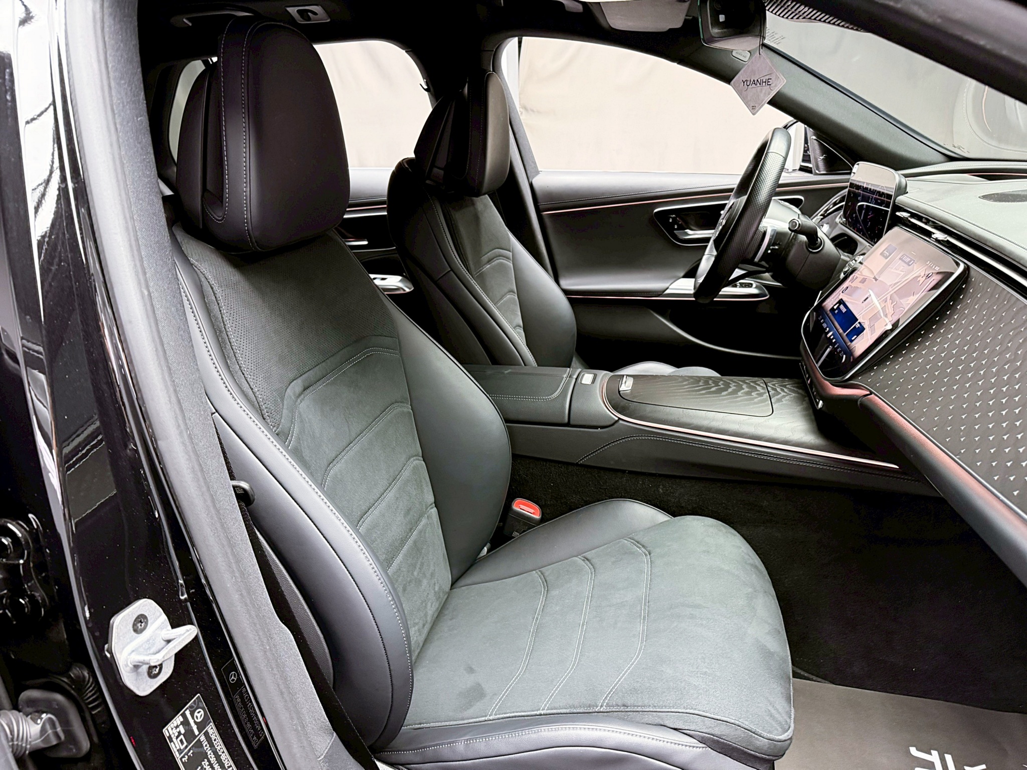 全台到府賞車 2023/24 Benz E200 Estate 運動版 S214型『小李經理』元禾國際車業/中古車/促銷中  第16張相片