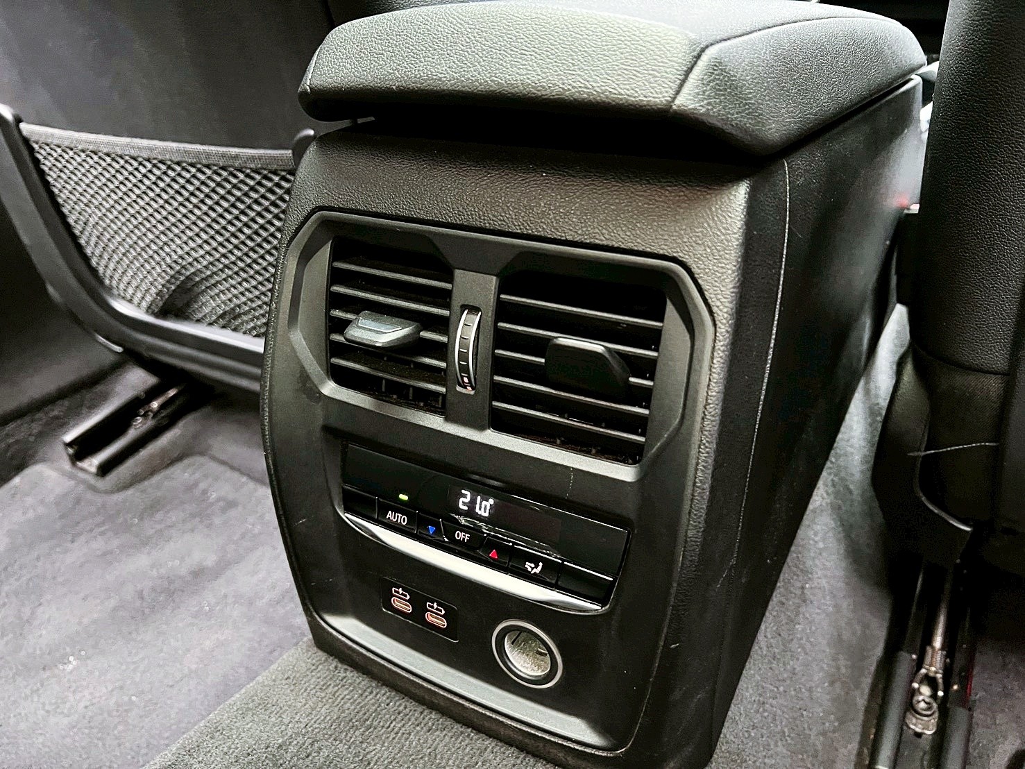 全台到府賞車 2019 BMW 330i Sedan G20型『小李經理』元禾國際車業/中古車/促銷中  第12張相片