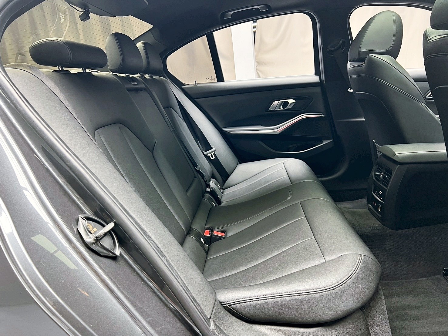 全台到府賞車 2019 BMW 330i Sedan G20型『小李經理』元禾國際車業/中古車/促銷中  第13張相片