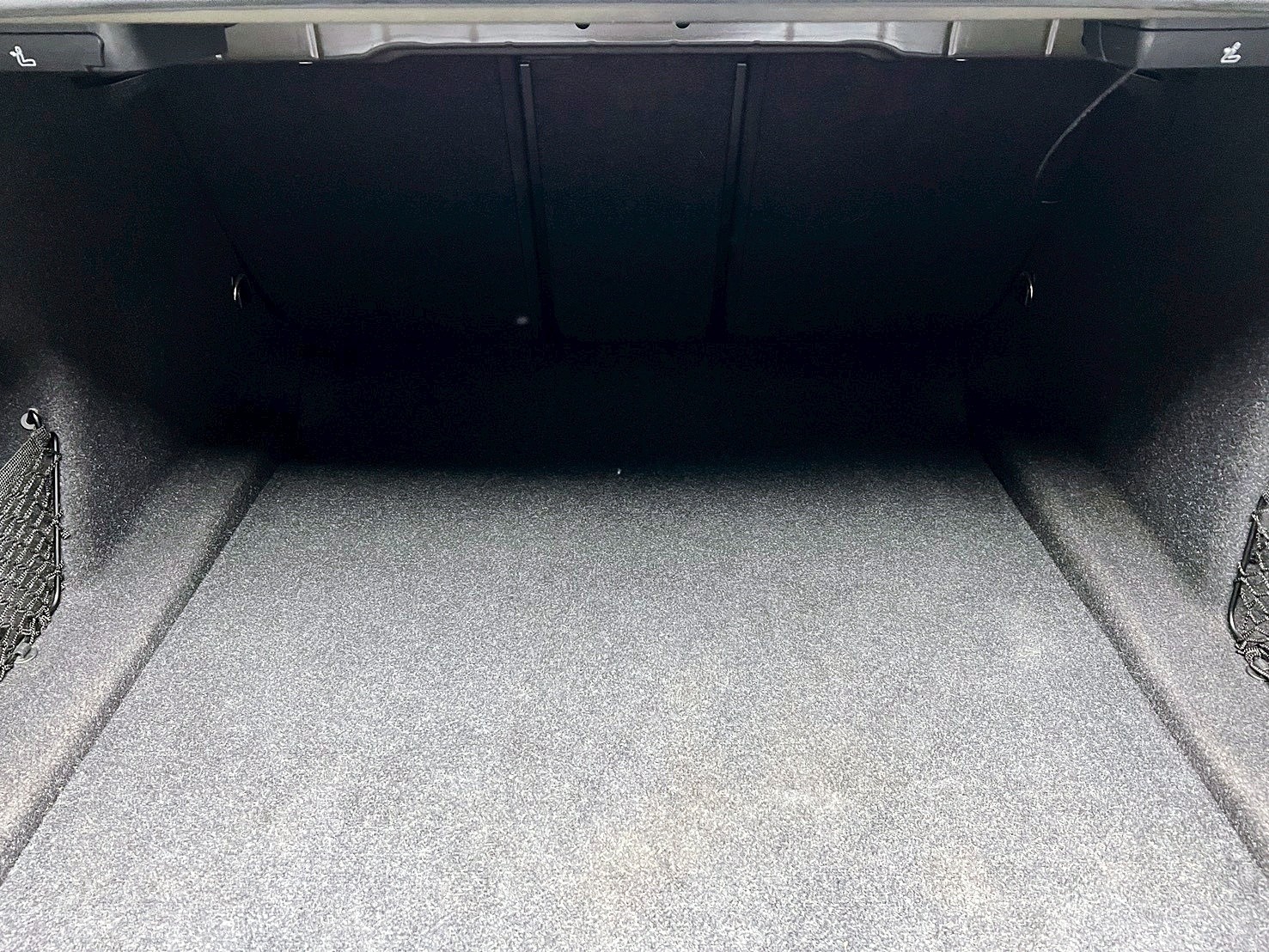 全台到府賞車 2019 BMW 330i Sedan G20型『小李經理』元禾國際車業/中古車/促銷中  第17張相片