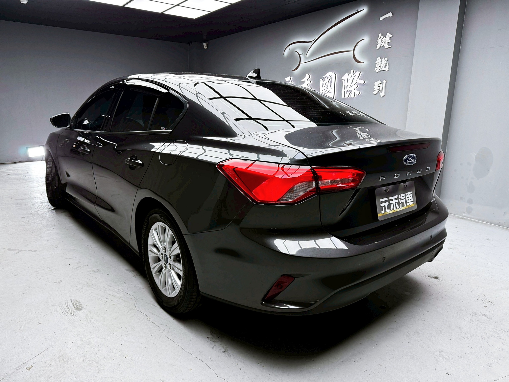 全台到府賞車 2022/23 Ford Focus 4D Ti-VCT 美夢型『小李經理』元禾國際車業/中古車/促銷中  第3張相片