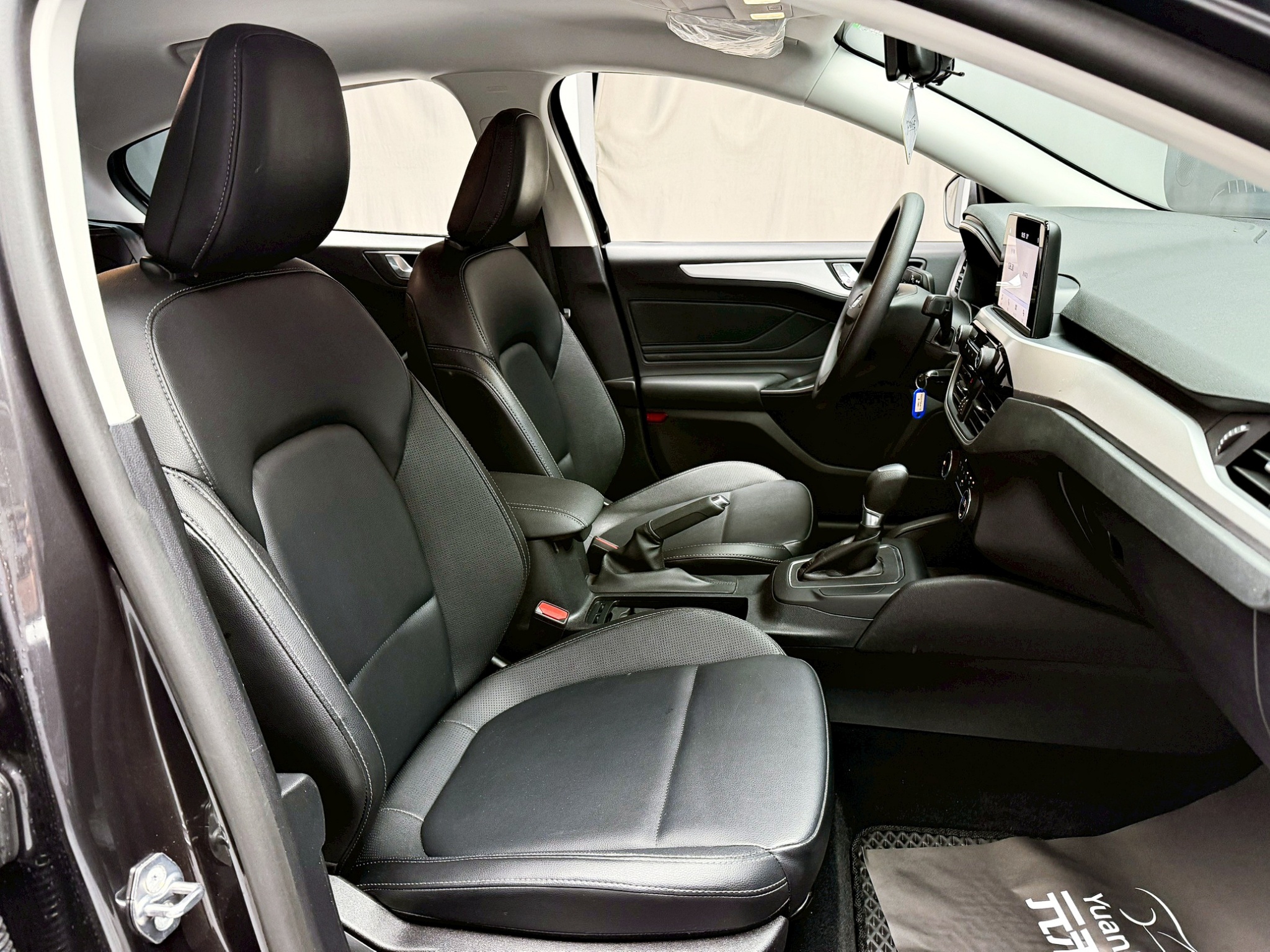 全台到府賞車 2022/23 Ford Focus 4D Ti-VCT 美夢型『小李經理』元禾國際車業/中古車/促銷中  第10張相片