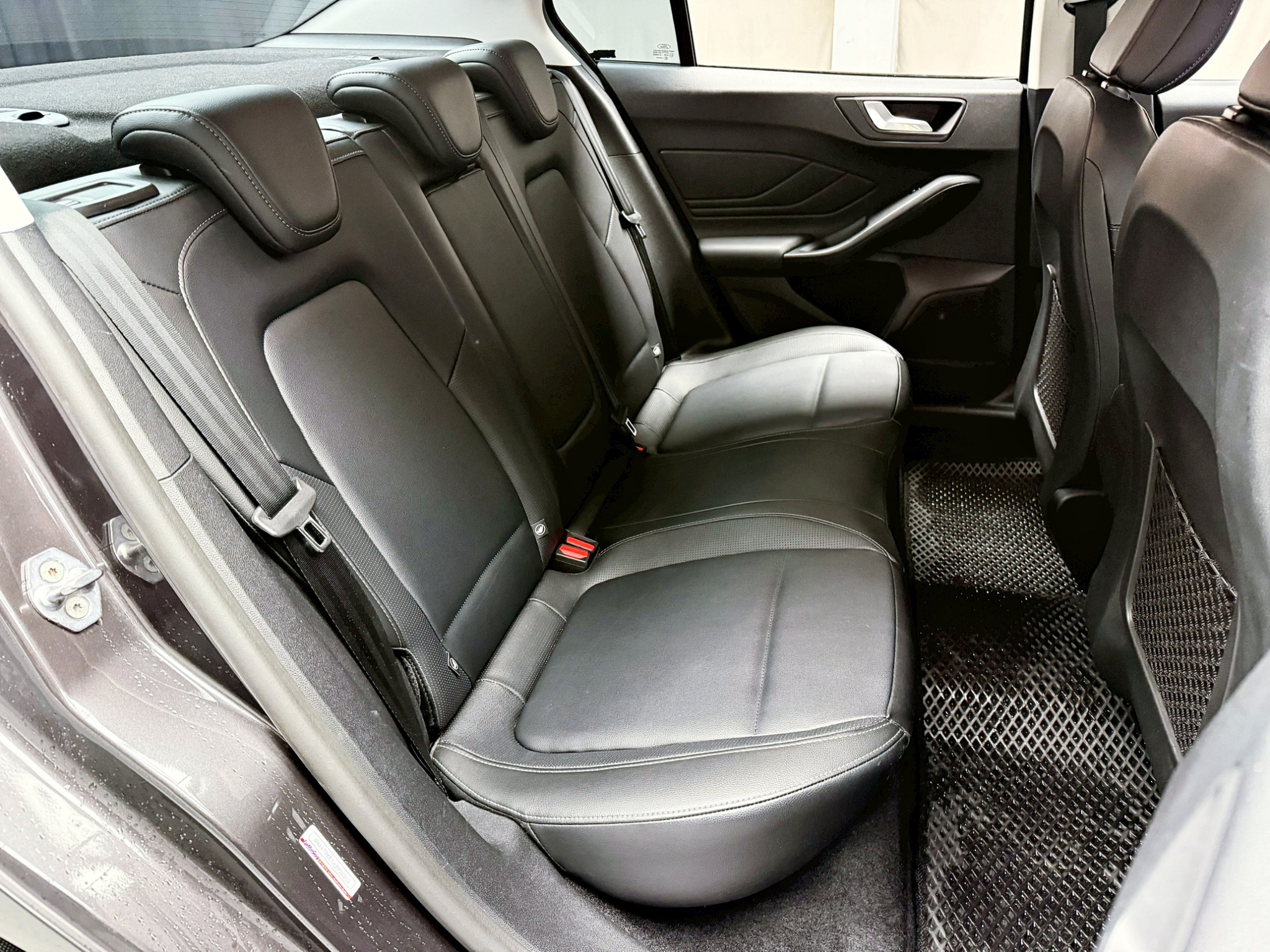 全台到府賞車 2022/23 Ford Focus 4D Ti-VCT 美夢型『小李經理』元禾國際車業/中古車/促銷中  第11張相片