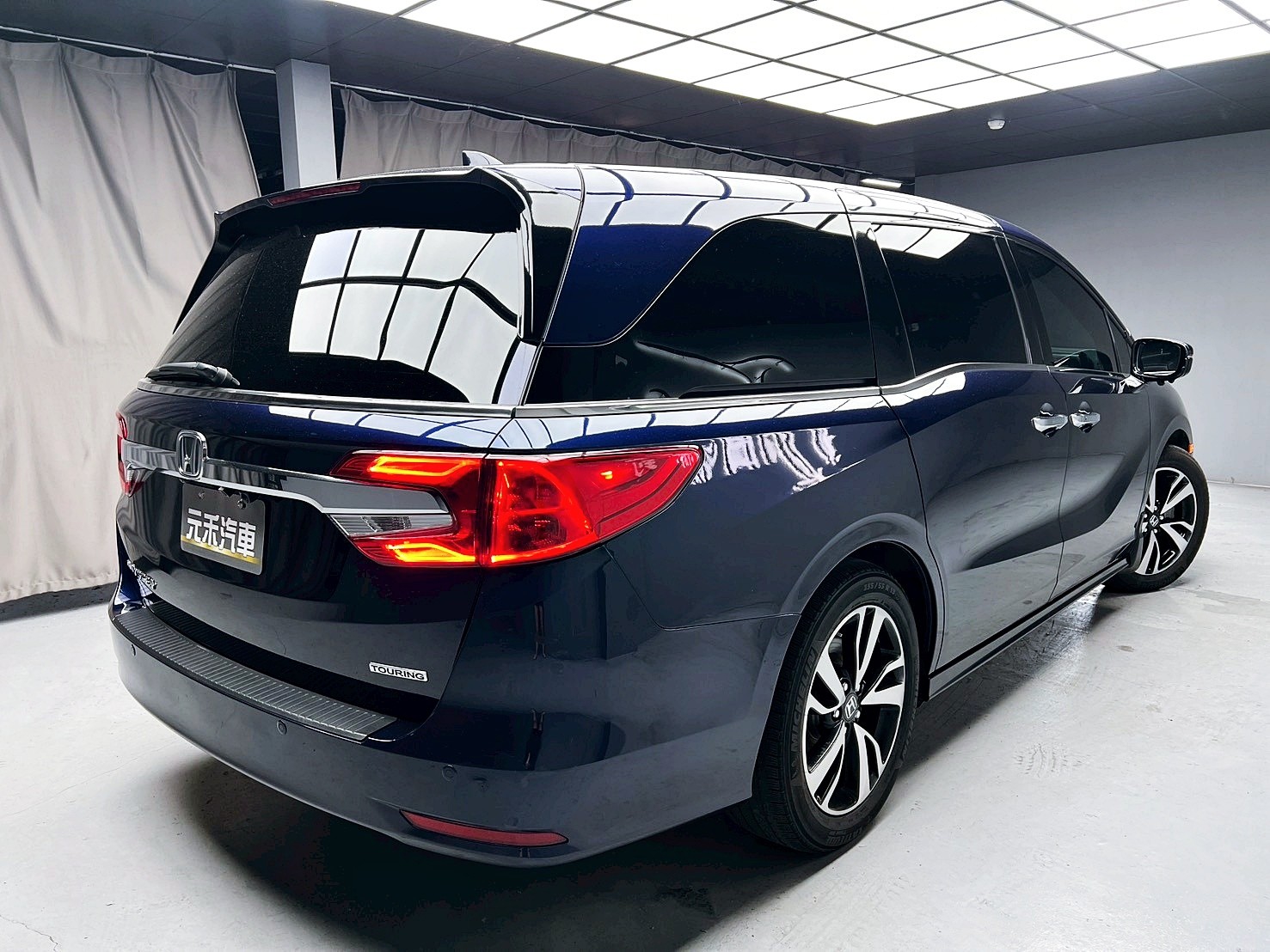 全台到府賞車 2019 Honda Odyssey Touring 八人座『小李經理』元禾國際車業/中古車/促銷中  第18張相片