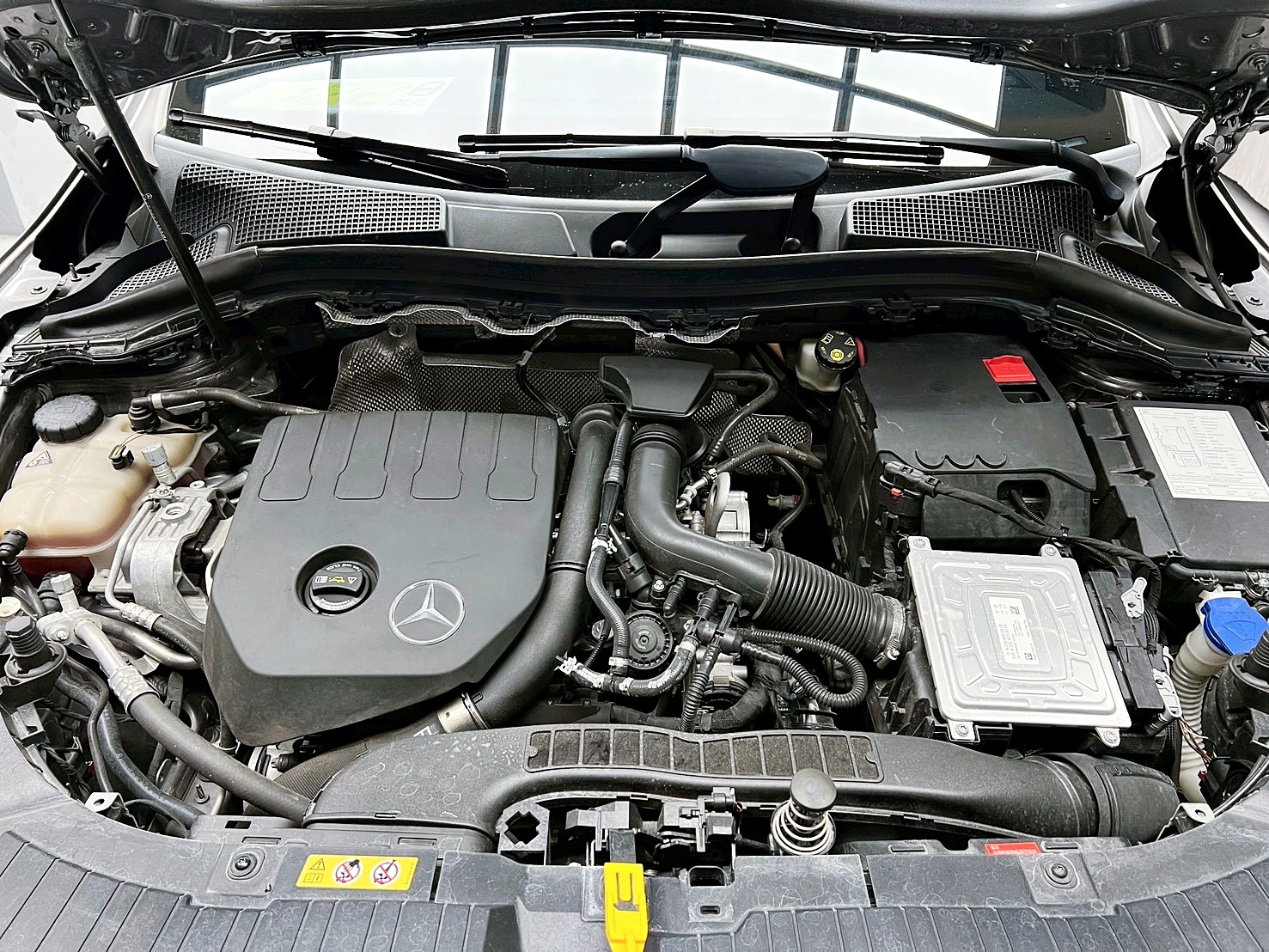 全台到府賞車 2022/23 Benz GLA180 H247型『小李經理』元禾國際車業/中古車/促銷中  第16張相片