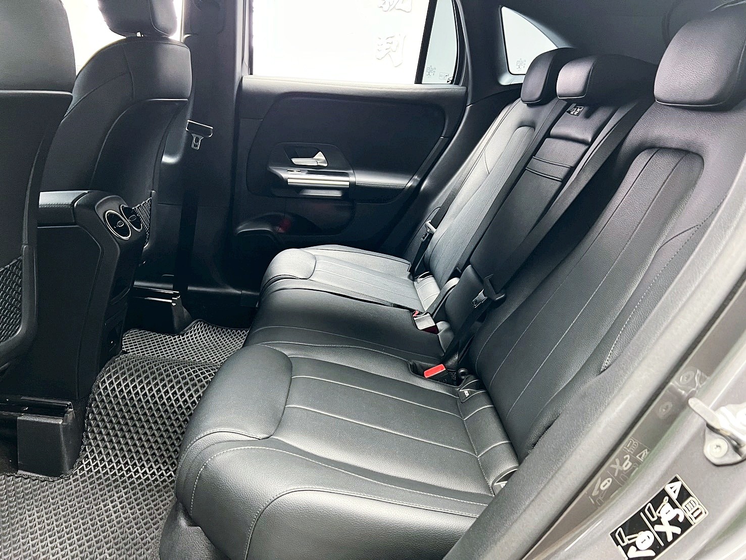 全台到府賞車 2022/23 Benz GLA180 H247型『小李經理』元禾國際車業/中古車/促銷中  第20張相片