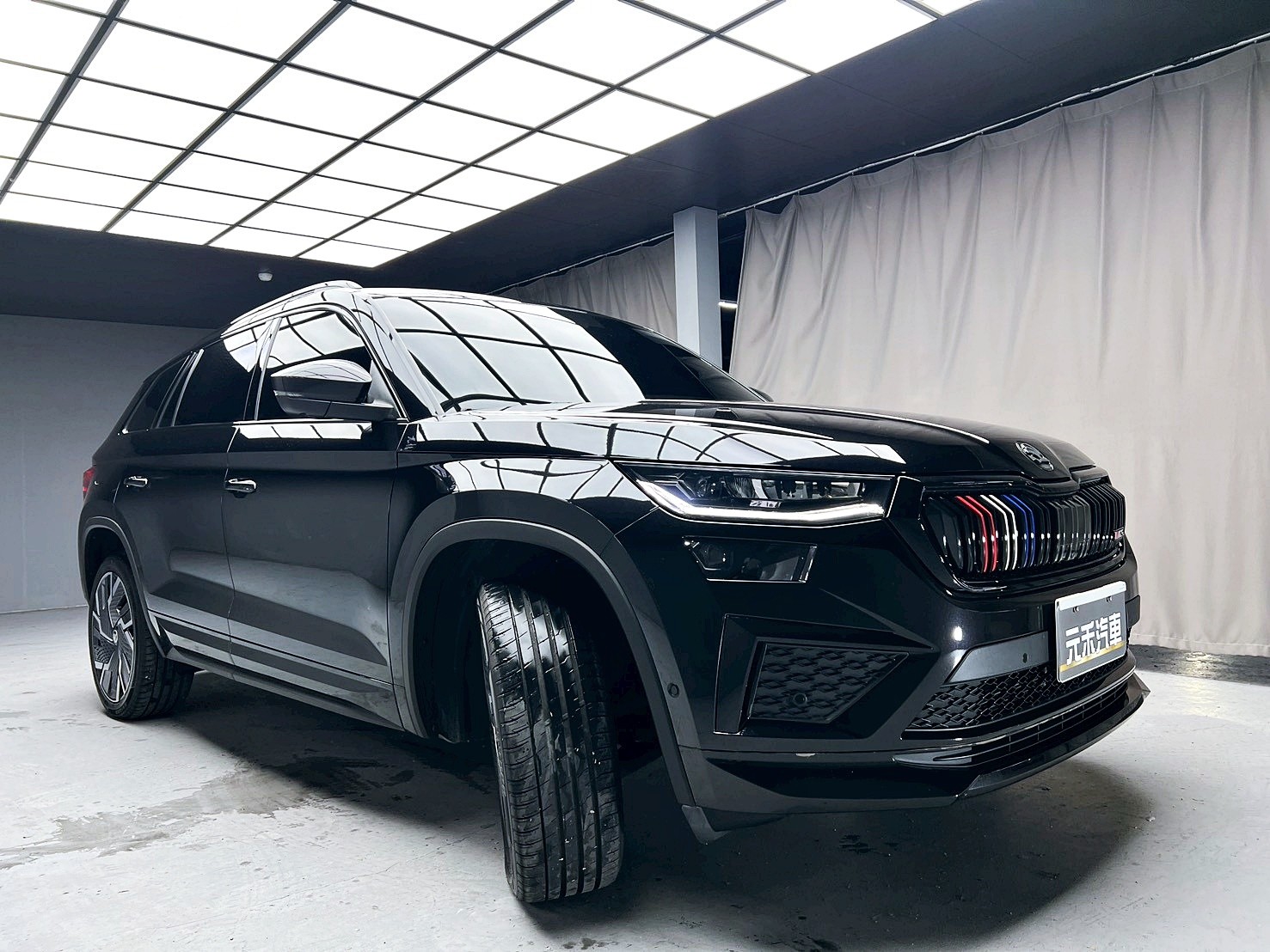 全台到府賞車 2023 Skoda Kodiaq RS AWD 七人座『小李經理』元禾國際車業/中古車/促銷中  第19張相片