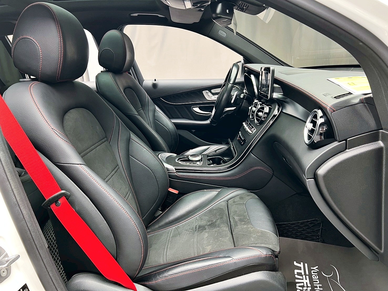 全台到府賞車 2017/18 Benz GLC43 AMG 4MATIC X253型『小李經理』元禾國際車業/中古車/促銷中  第10張相片