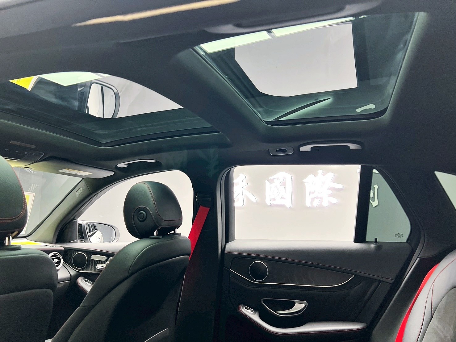 全台到府賞車 2017/18 Benz GLC43 AMG 4MATIC X253型『小李經理』元禾國際車業/中古車/促銷中  第13張相片