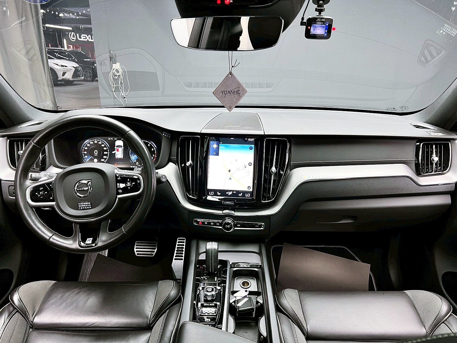 全台到府賞車 2020 Volvo XC60 B5 R-Design AWD『小李經理』元禾國際車業/中古車/促銷中  第9張相片