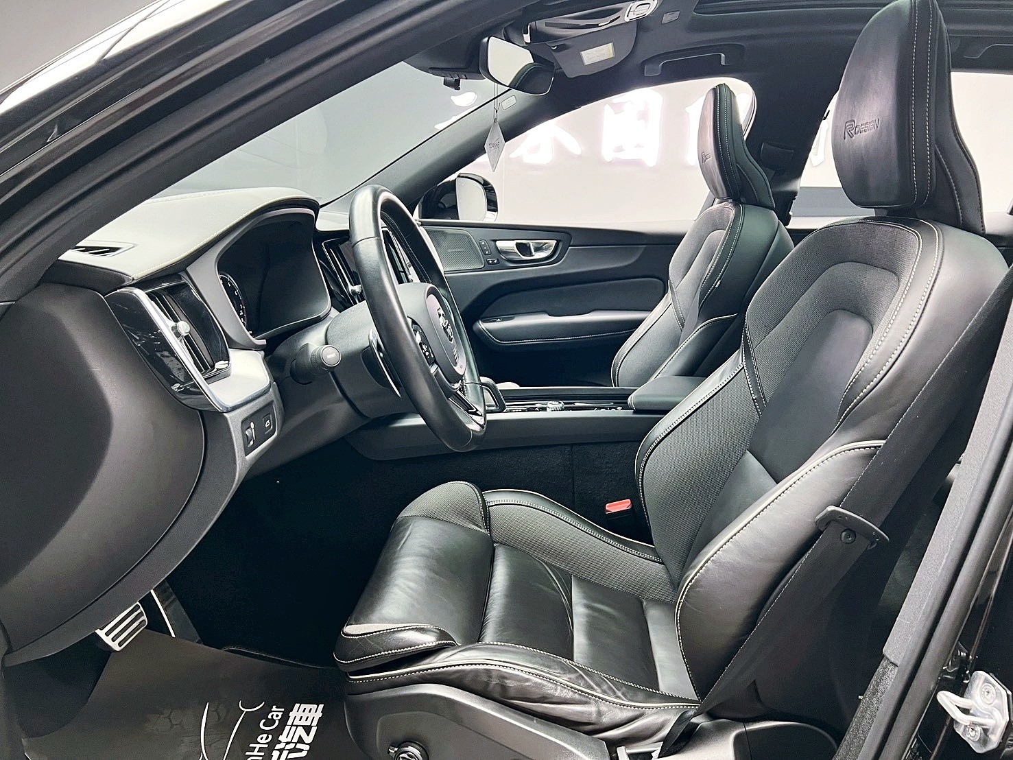 全台到府賞車 2020 Volvo XC60 B5 R-Design AWD『小李經理』元禾國際車業/中古車/促銷中  第15張相片