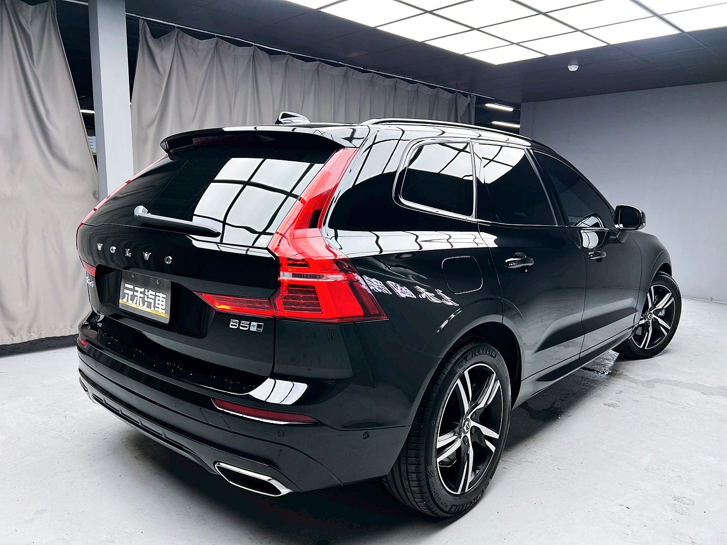 全台到府賞車 2020 Volvo XC60 B5 R-Design AWD『小李經理』元禾國際車業/中古車/促銷中  第18張相片