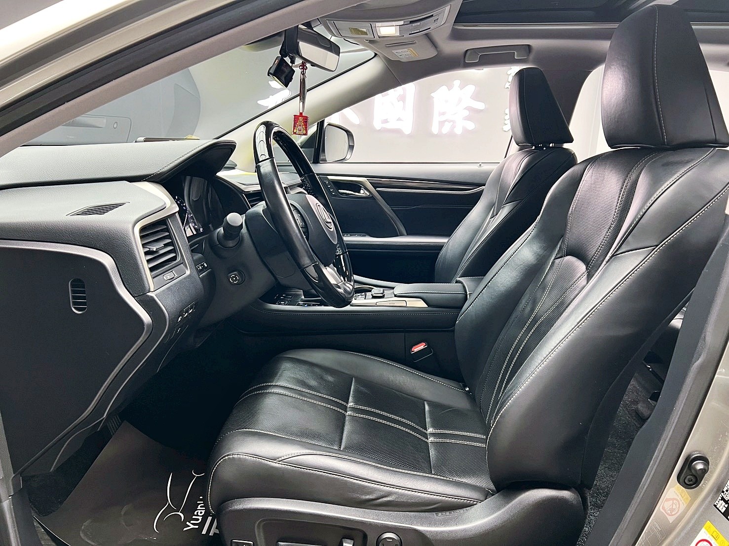 全台到府賞車 2016 Lexus RX200t 旗艦版『小李經理』元禾國際車業/中古車/促銷中  第16張相片