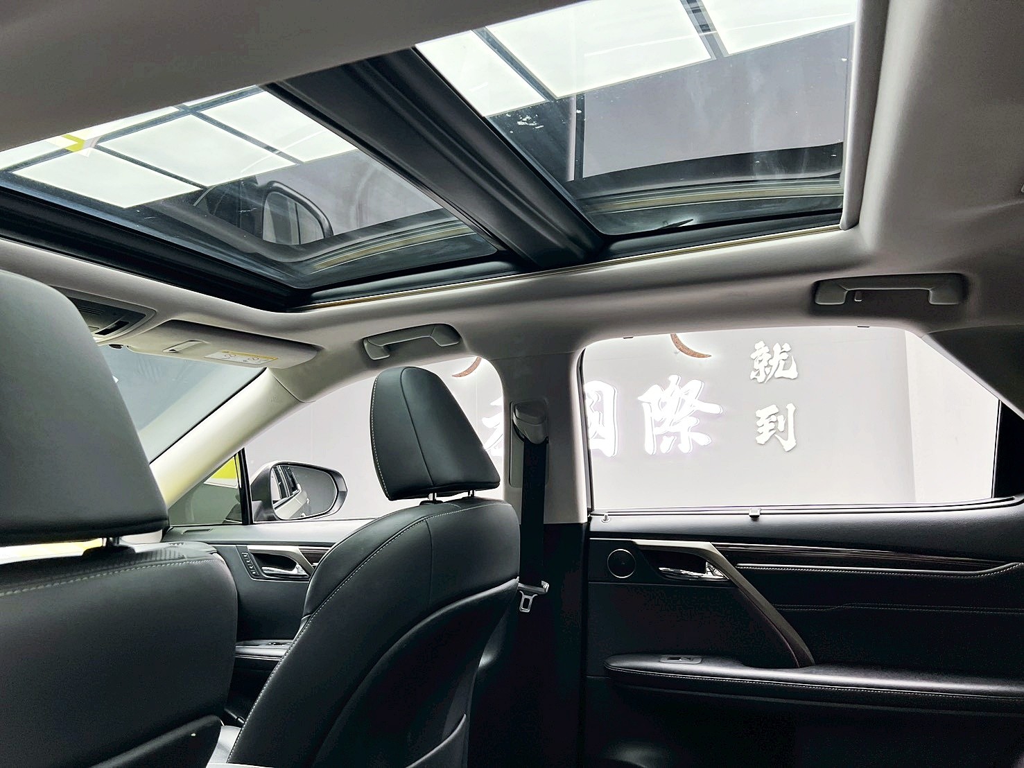 全台到府賞車 2020 Lexus RX300 旗艦版『小李經理』元禾國際車業/中古車/促銷中  第19張相片