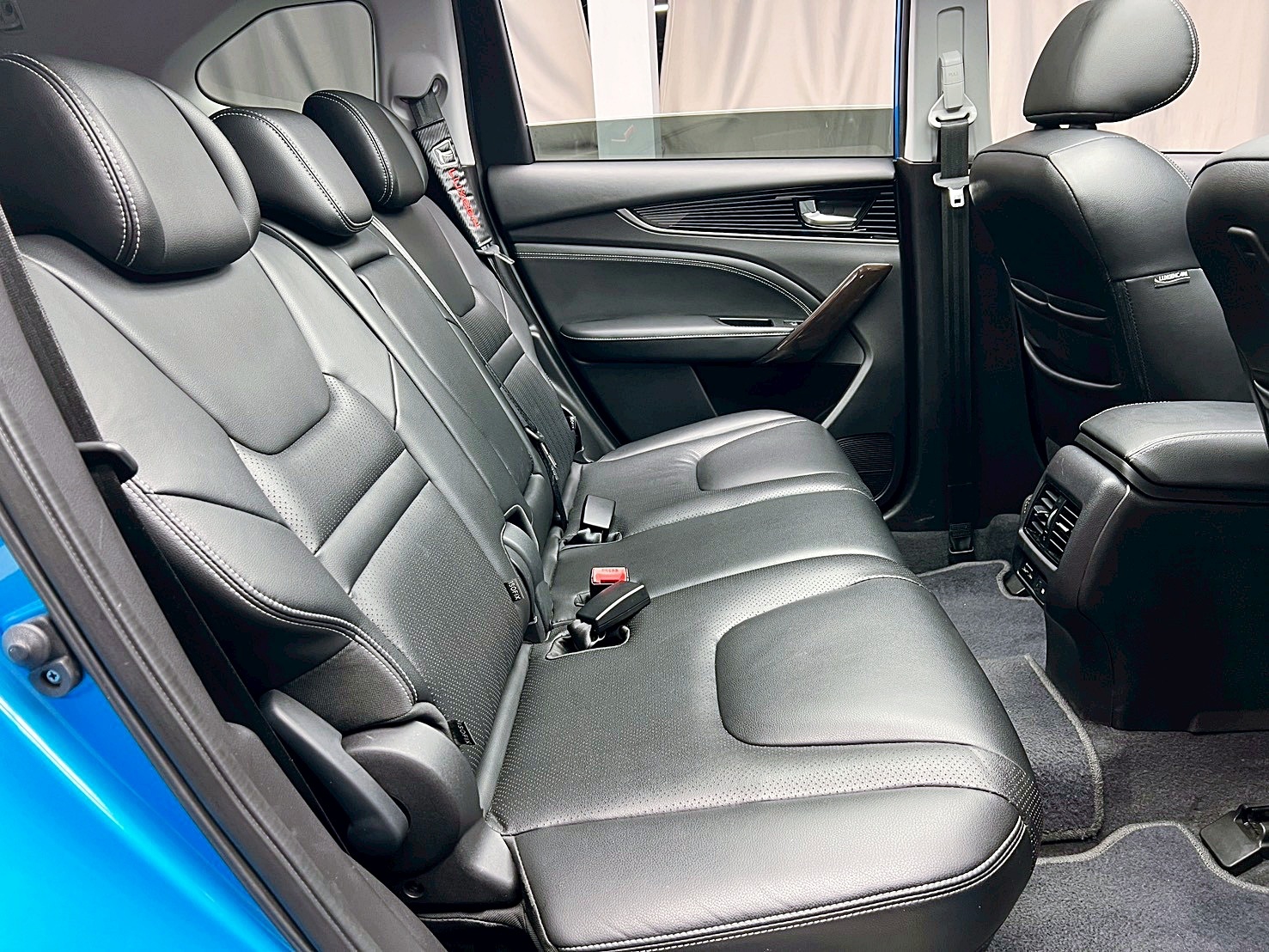 全台到府賞車 2022/23 Luxgen URX 七人座全景樂活版『小李經理』元禾國際車業/中古車/促銷中  第12張相片