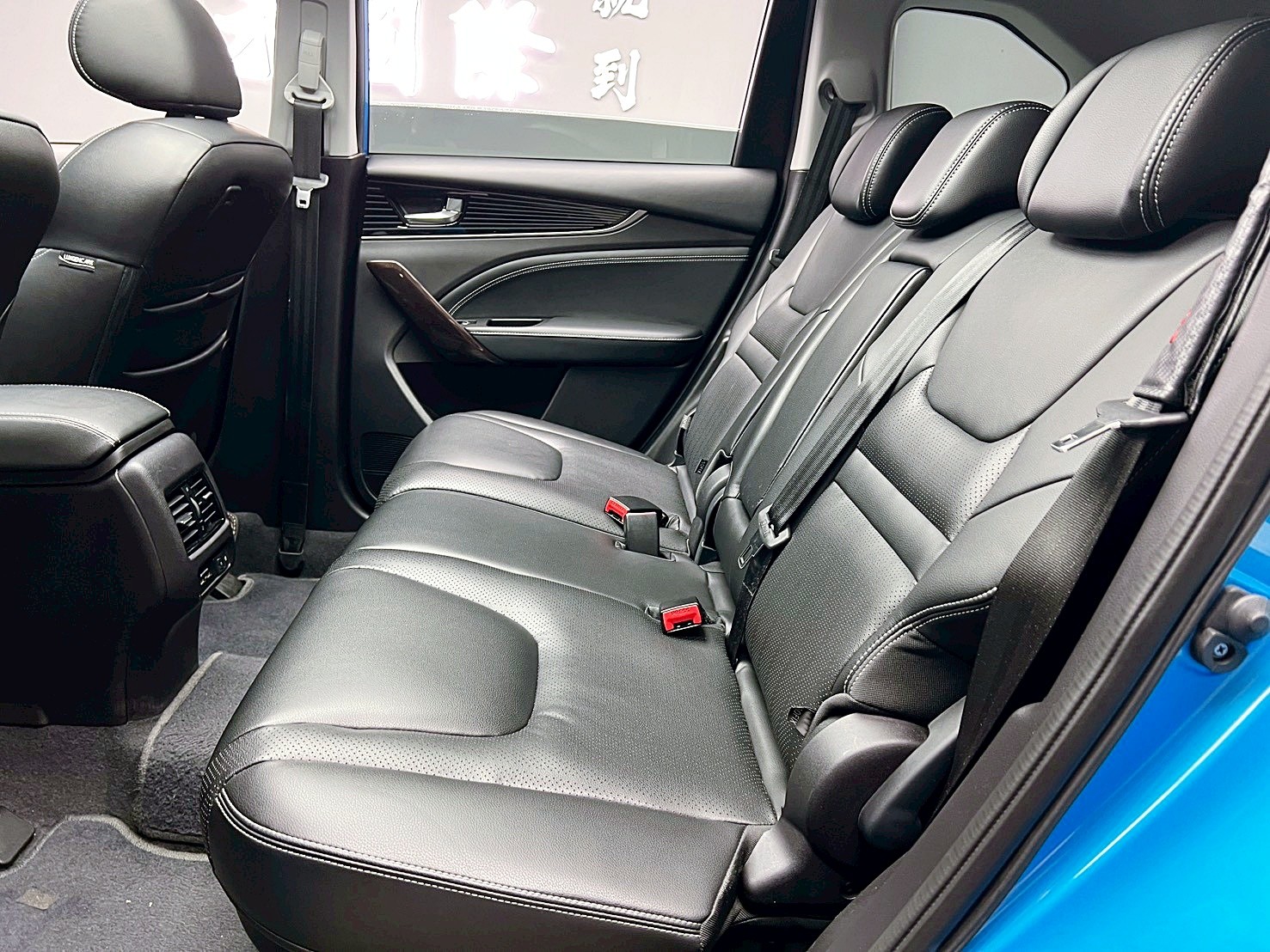 全台到府賞車 2022/23 Luxgen URX 七人座全景樂活版『小李經理』元禾國際車業/中古車/促銷中  第14張相片