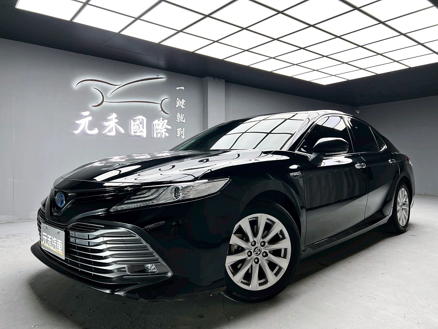 全台到府賞車 2019/20 Toyota Camry Hybrid 尊爵版『小李經理』元禾國際車業/中古車/促銷中  第1張相片