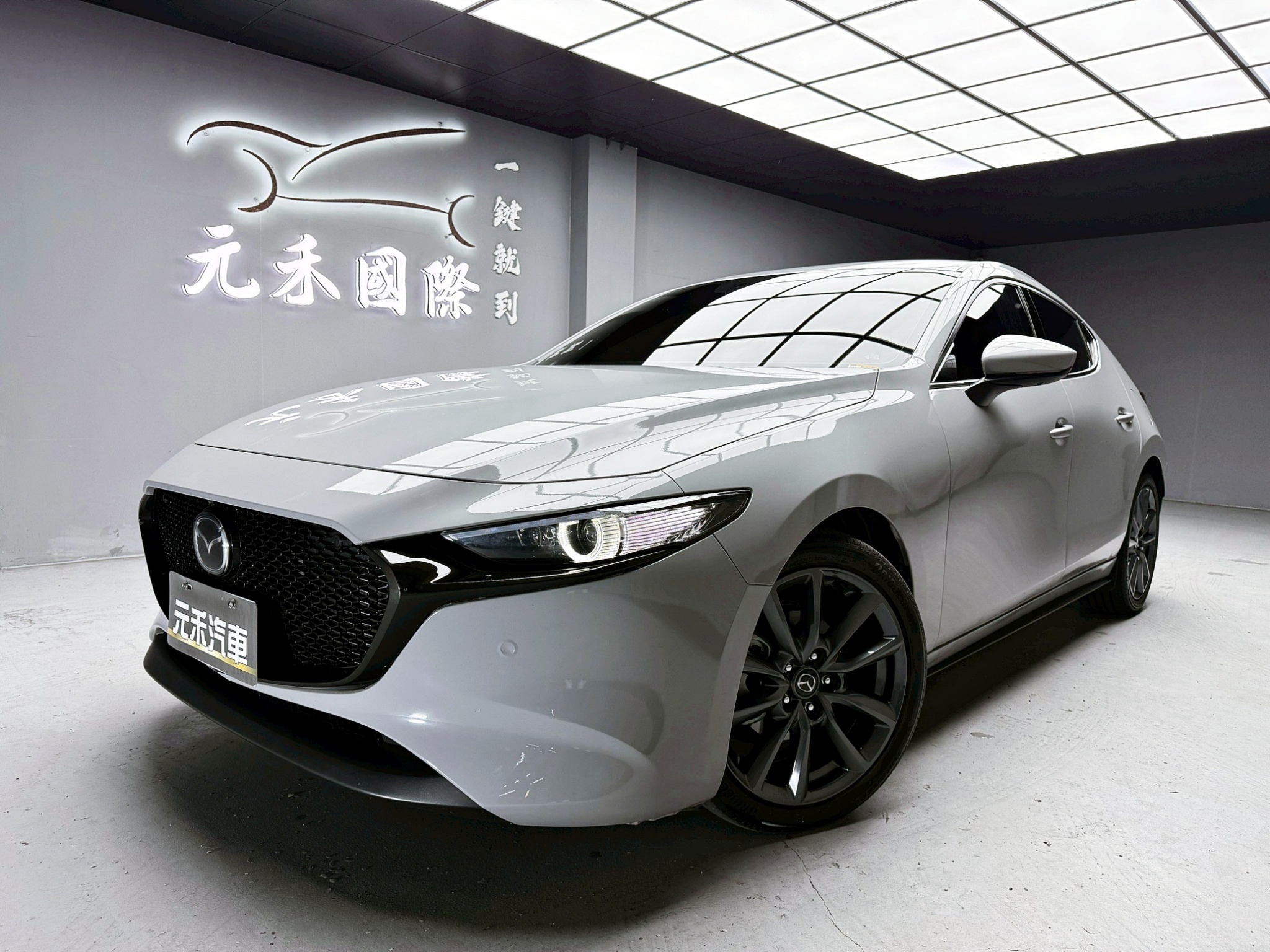 全台到府賞車 2025 Mazda 3 5D 20S Signature『小李經理』元禾國際車業/中古車/促銷中  第1張相片
