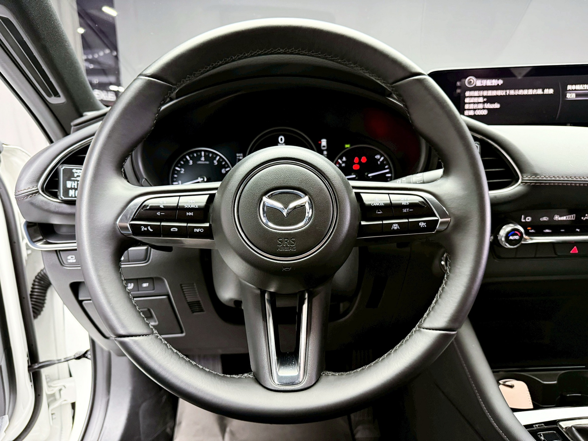 全台到府賞車 2025 Mazda 3 5D 20S Signature『小李經理』元禾國際車業/中古車/促銷中  第10張相片