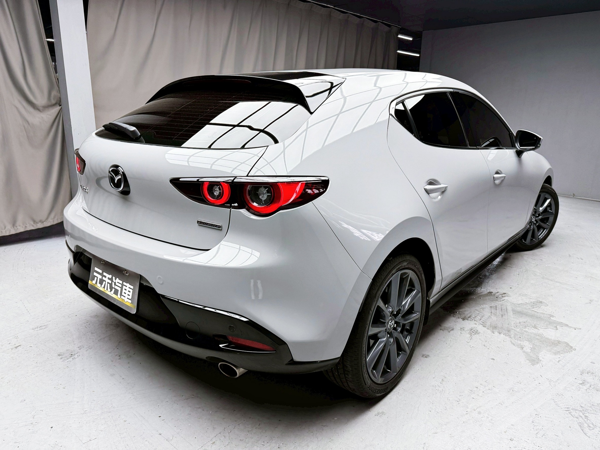 全台到府賞車 2025 Mazda 3 5D 20S Signature『小李經理』元禾國際車業/中古車/促銷中  第20張相片