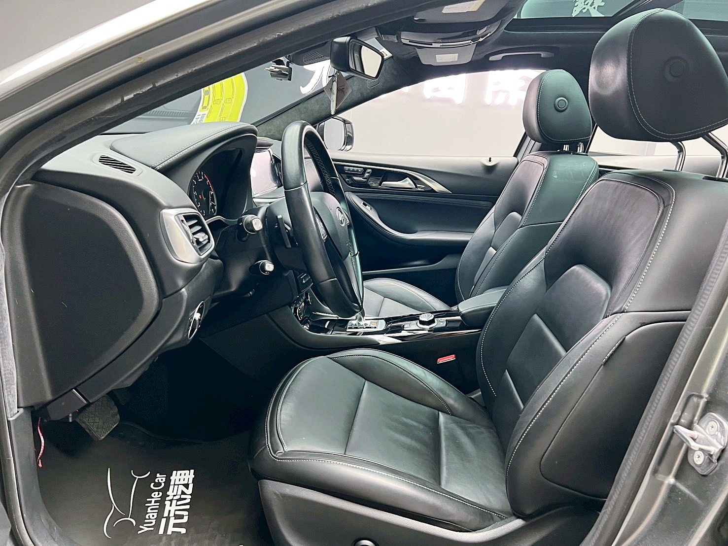 全台到府賞車 2019 Infiniti Q30 風尚版『小李經理』元禾國際車業/中古車/促銷中  第14張相片