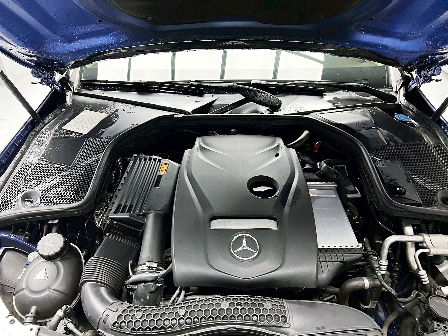 全台到府賞車 2018/19 Benz C180 Sedan 進化版 W205型『小李經理』元禾國際車業/中古車/促銷中  第16張相片