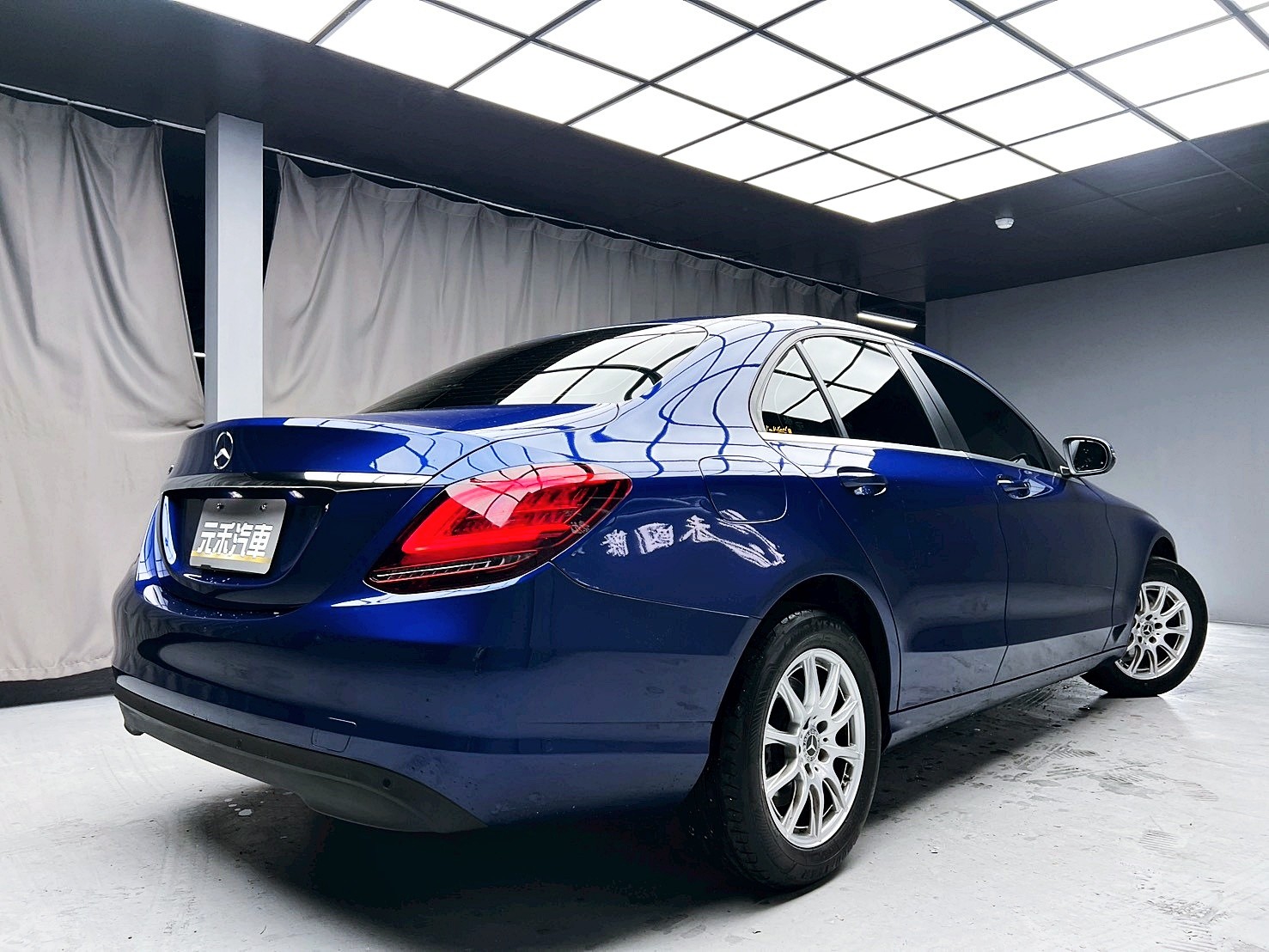 全台到府賞車 2018/19 Benz C180 Sedan 進化版 W205型『小李經理』元禾國際車業/中古車/促銷中  第18張相片