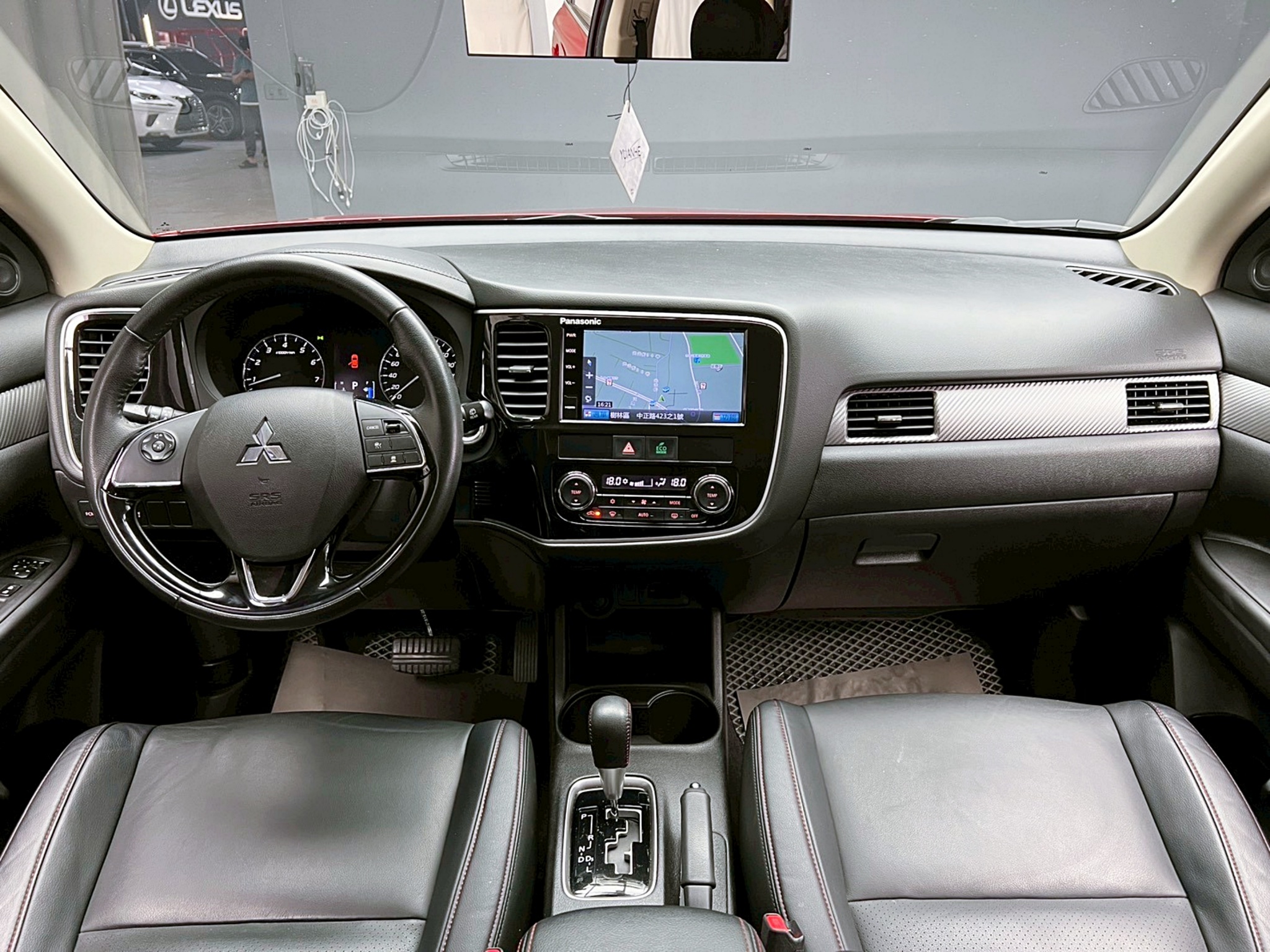 全台到府賞車 2018 Mitsubishi Outlander 尊貴型『小李經理』元禾國際車業/中古車/促銷中  第9張相片