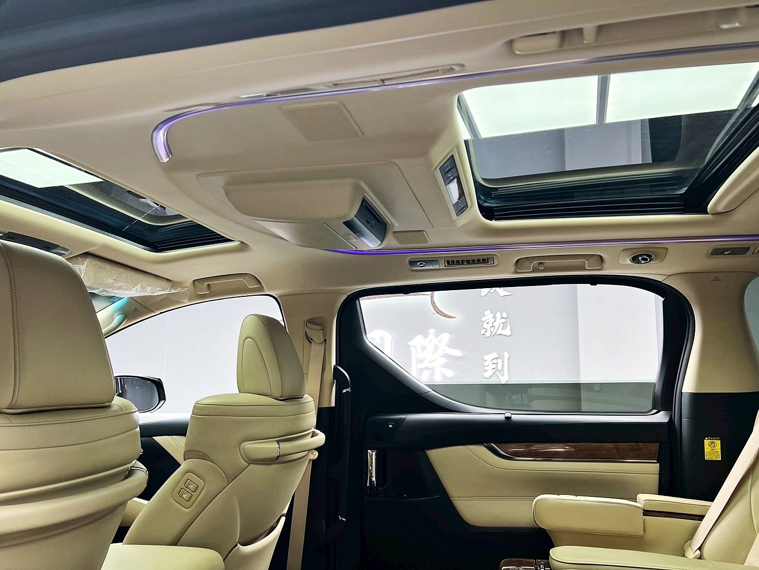 全台到府賞車 2016 Toyota Alphard Executive Lounge 七人座『小李經理』元禾國際車業/中古車/促銷中  第12張相片