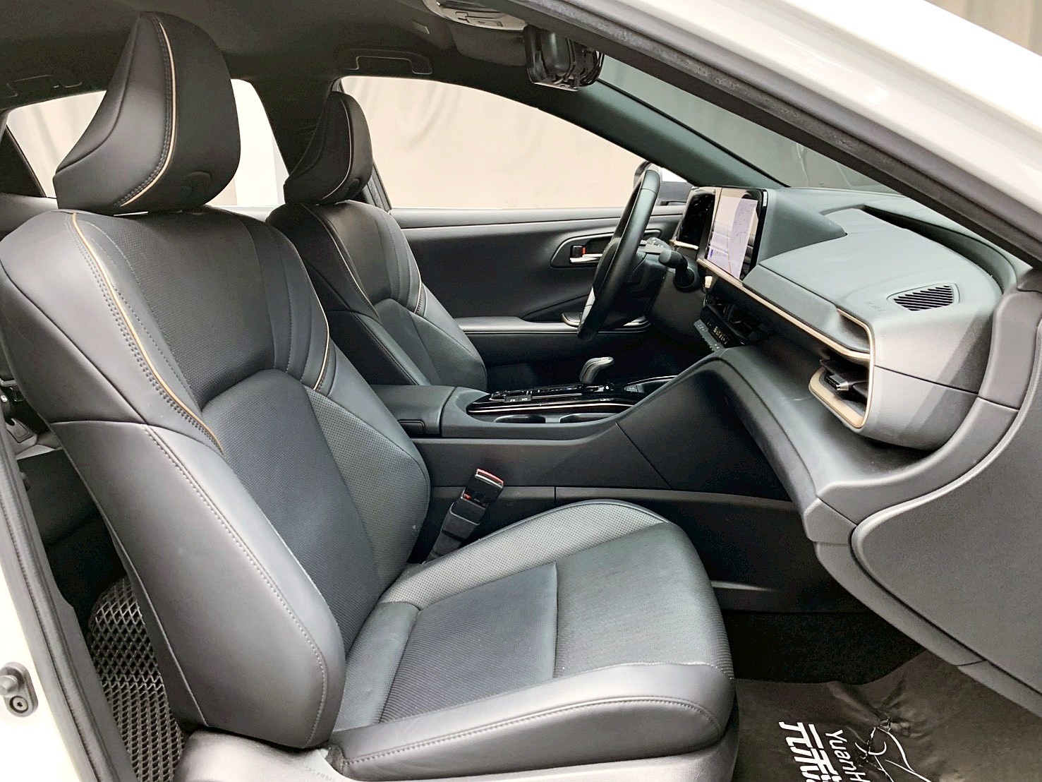 全台到府賞車 2023/24 Toyota Crown 貴族版『小李經理』元禾國際車業/中古車/促銷中  第10張相片