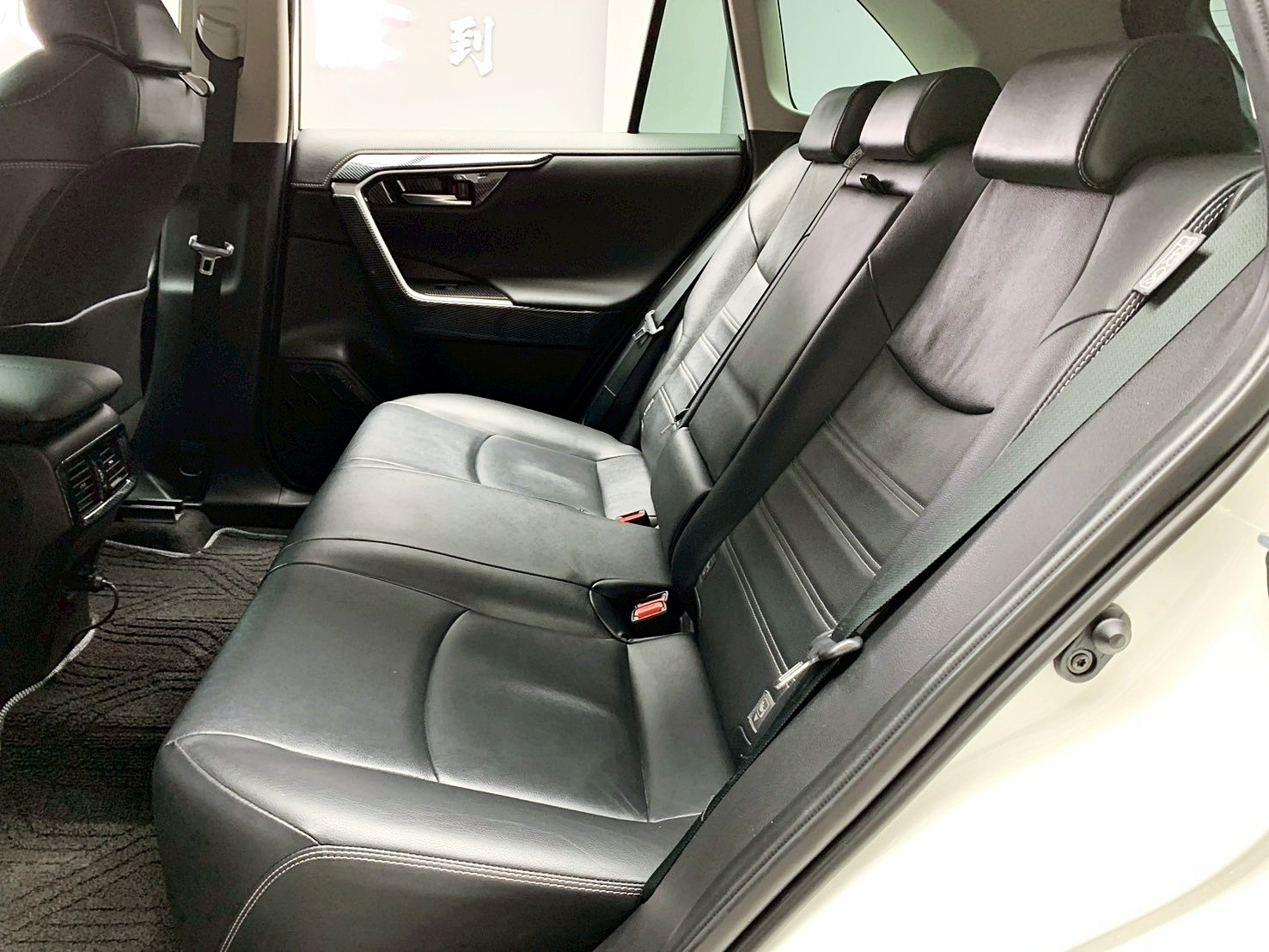 全台到府賞車 2021 Toyota RAV4 旗艦版『小李經理』元禾國際車業/中古車/促銷中  第13張相片