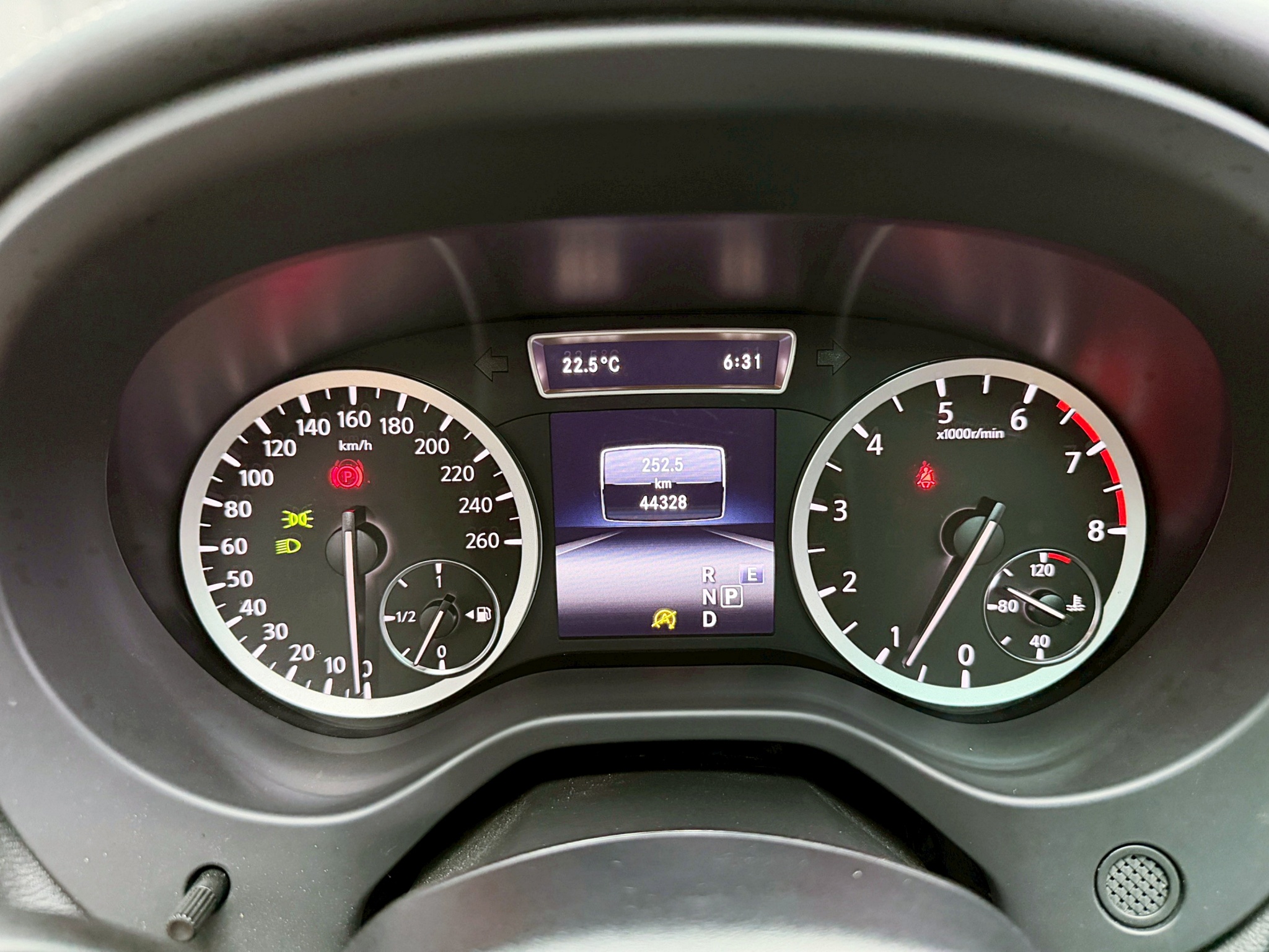 全台到府賞車 2018 Infiniti Q30 風尚版『小李經理』元禾國際車業/中古車/促銷中  第7張相片